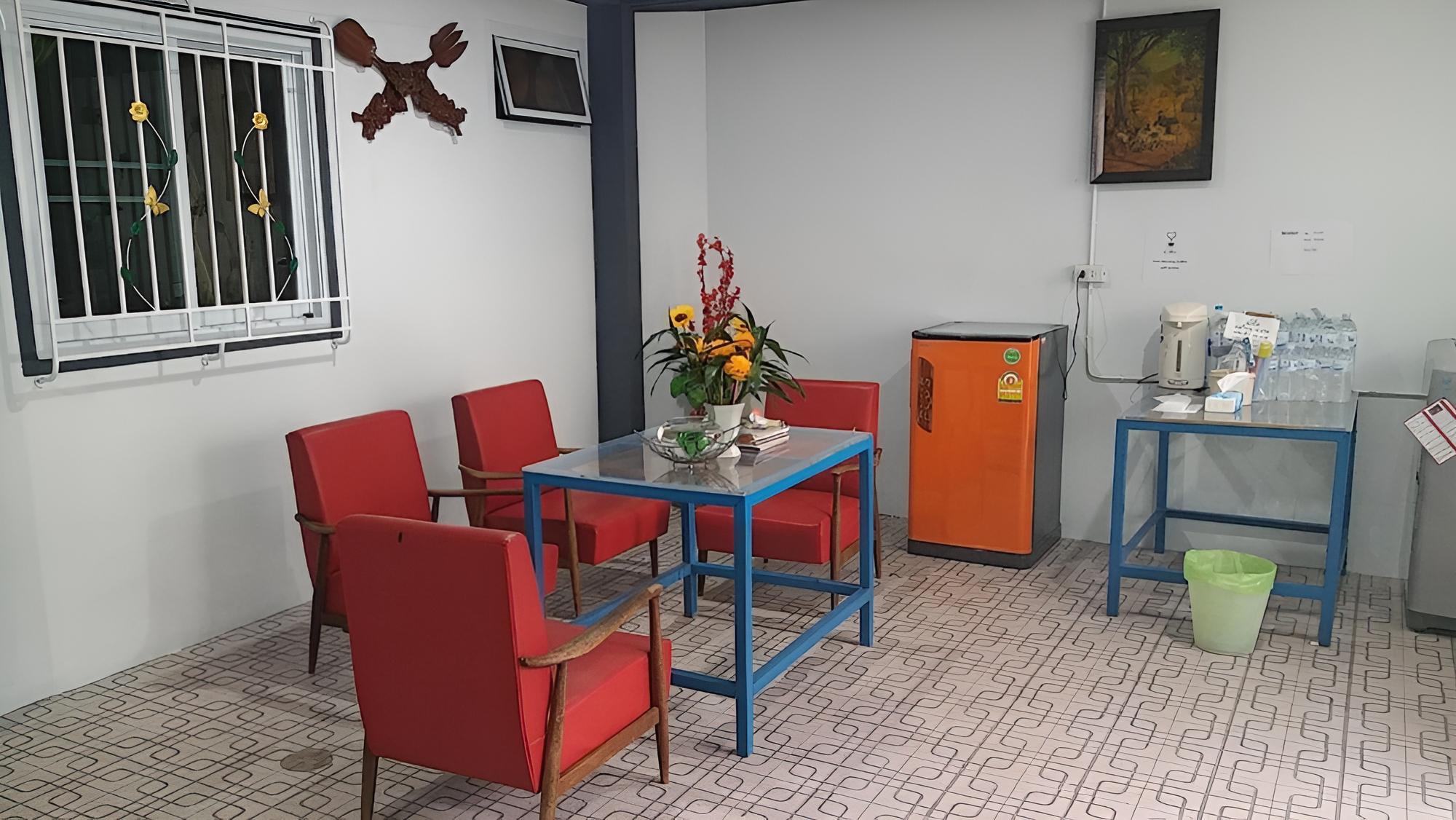 9G Room