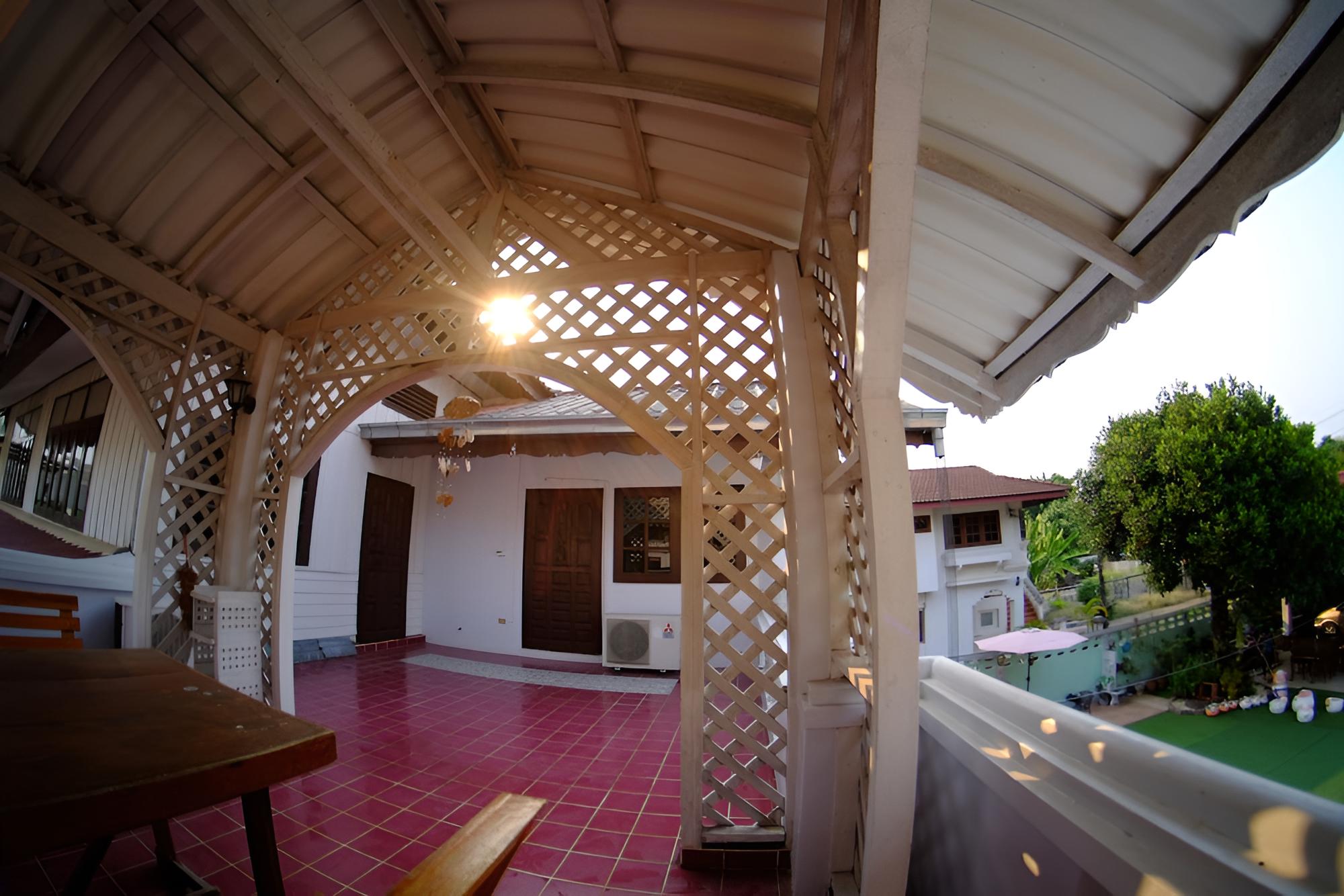 Baanrapeepong Boutique Hotel