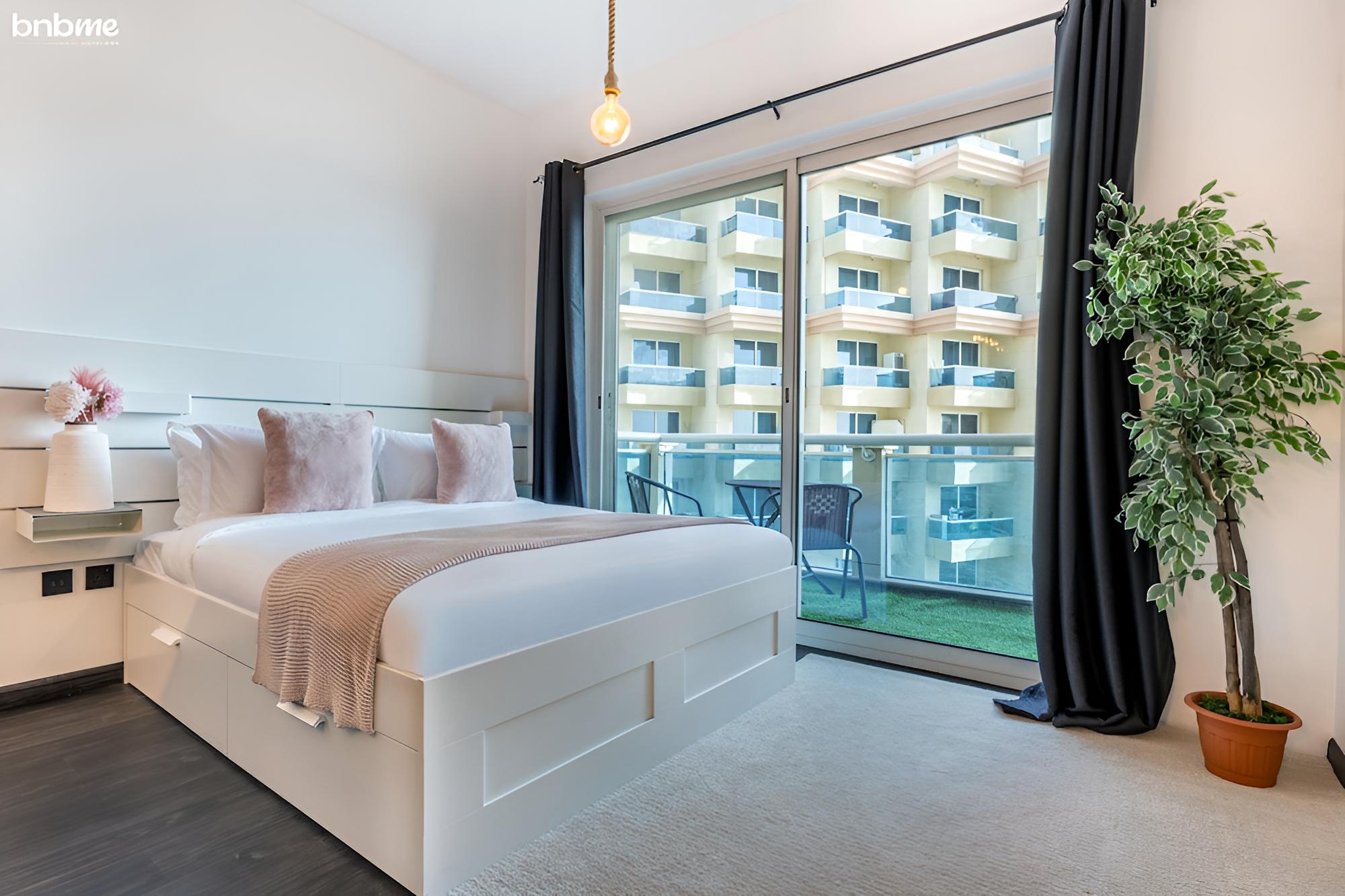 St-Lago Vista Tower-1412 by bnbme homes