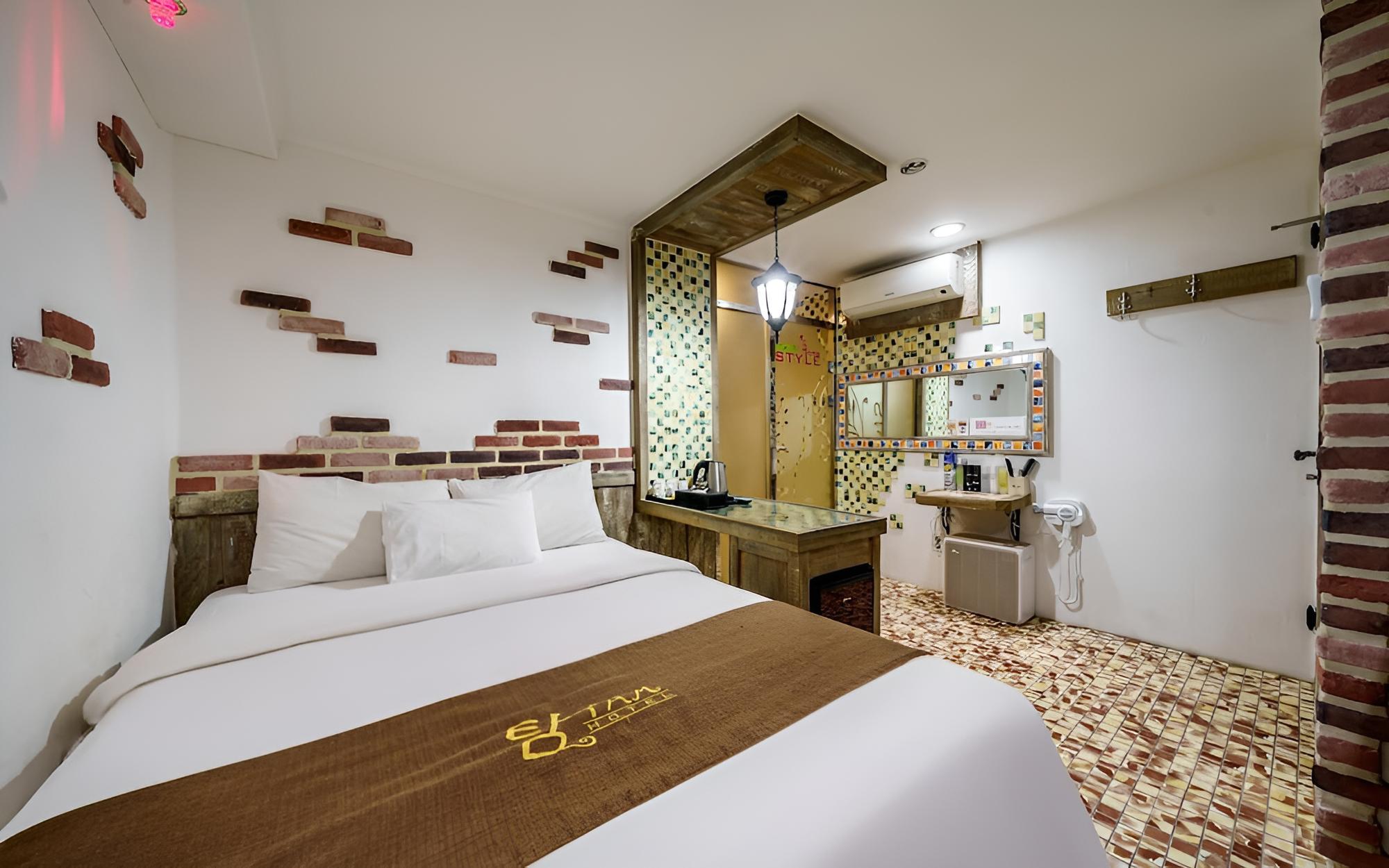 Seongnam Hotel Tom