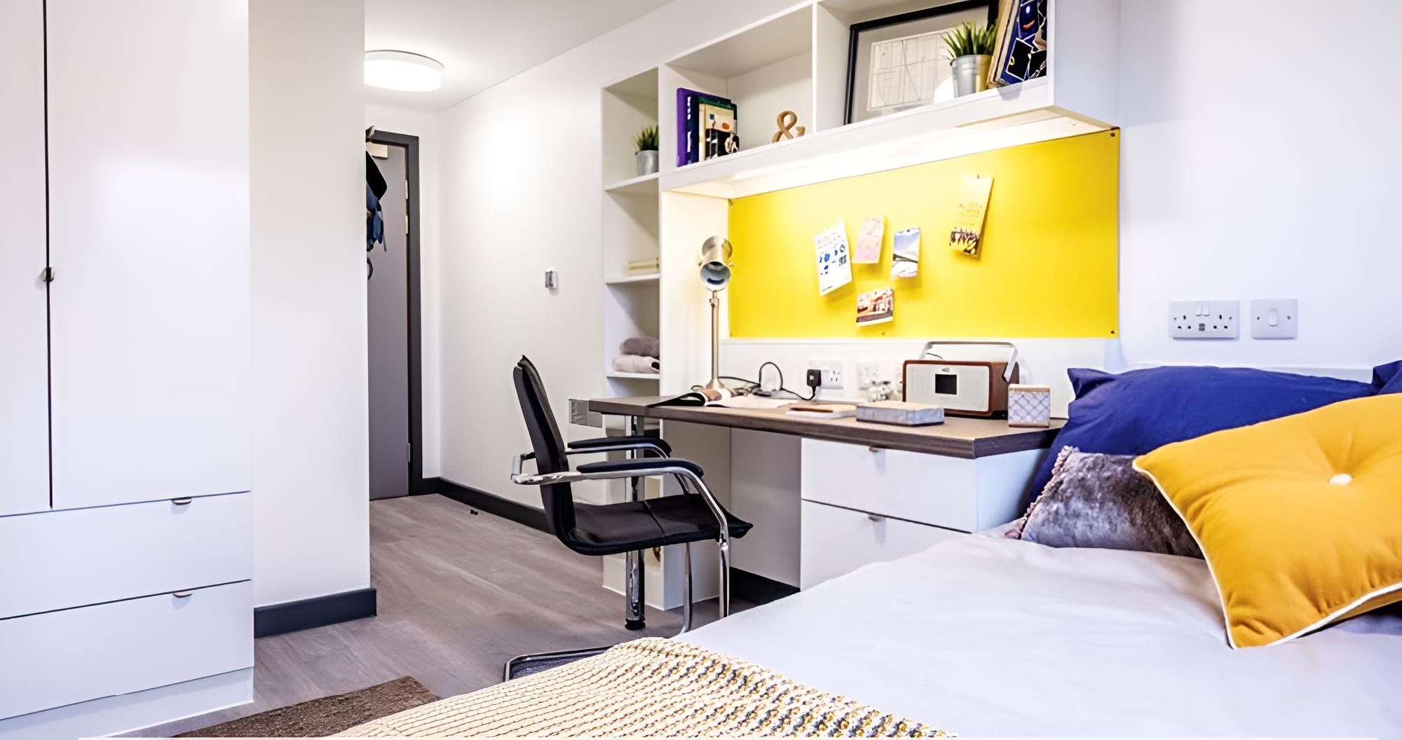 Comfy rooms for STUDENTS Only-NEWCASTLE view 3