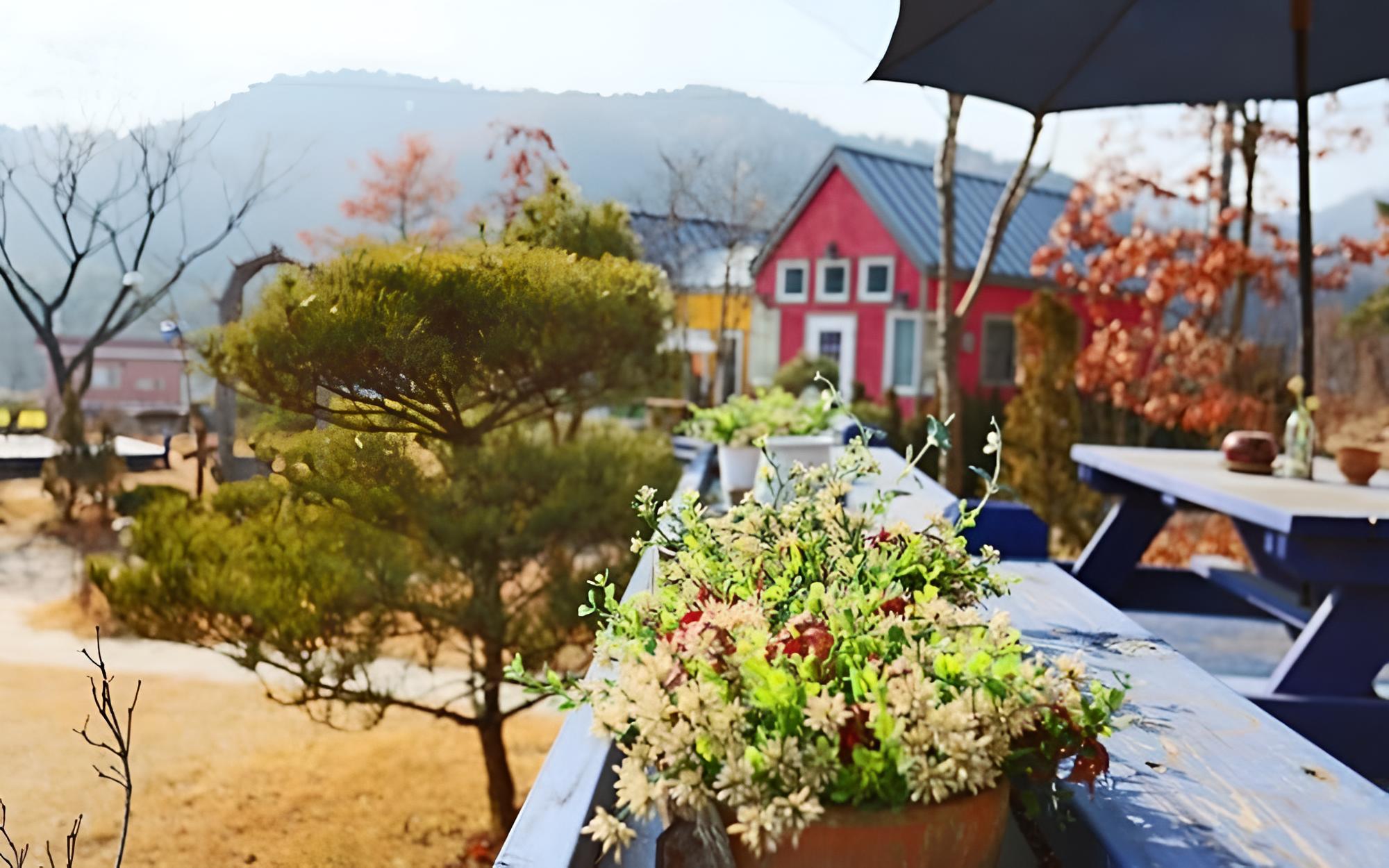 Gapyeong Haneulgadeuk Pension view 2