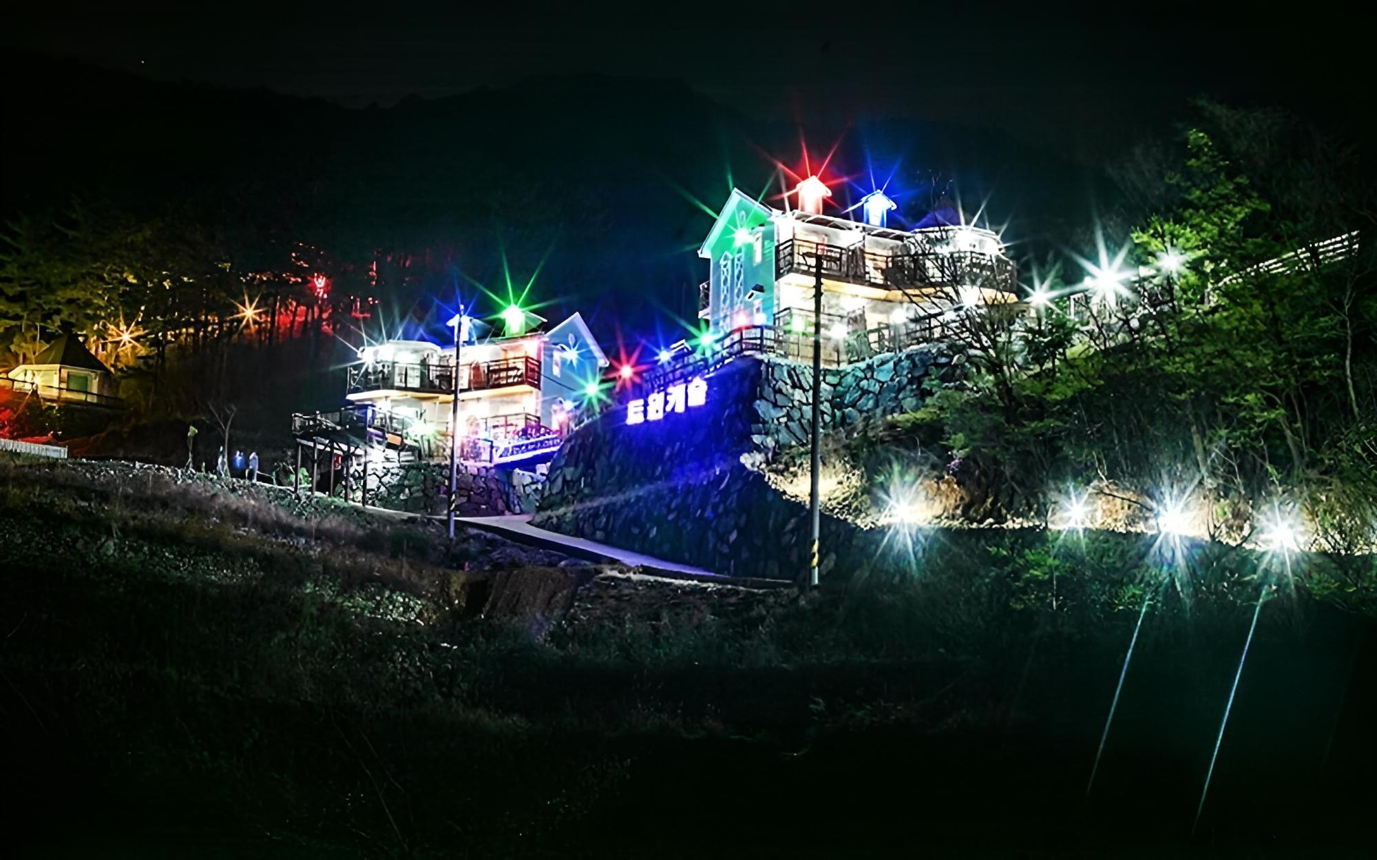 Geojedo Twin Castle Pension