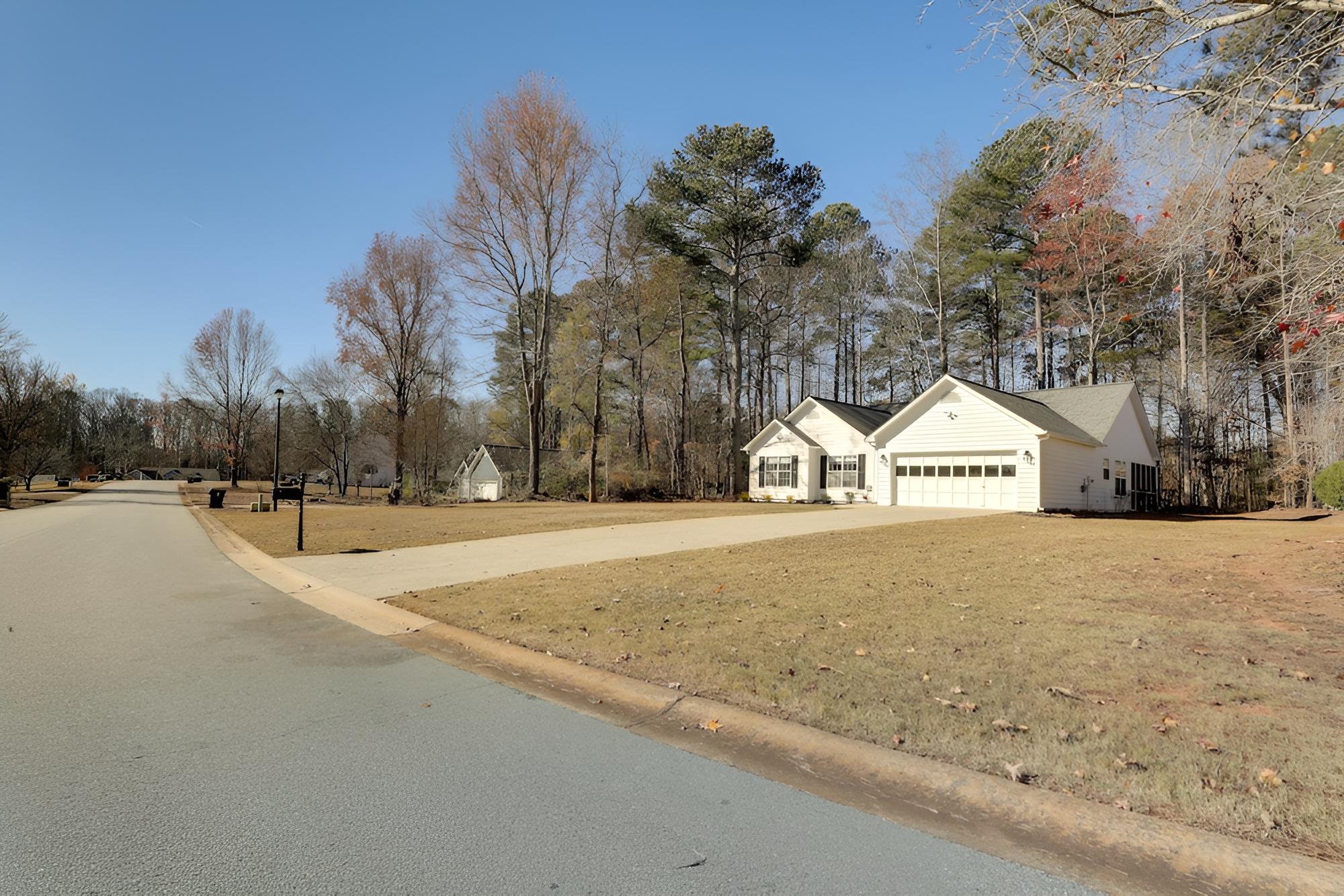 Family-friendly Dacula Home With Screened Porch!
