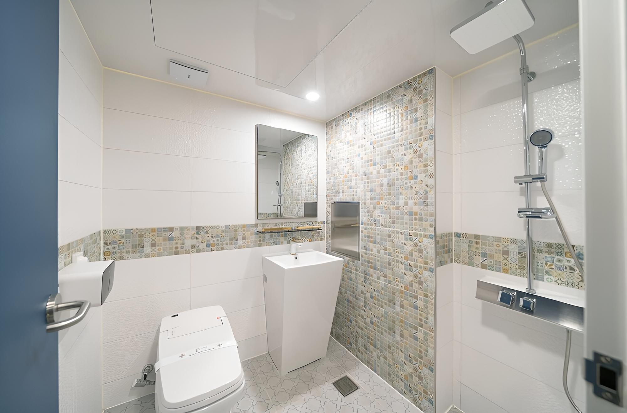 Exclusive 2 1 Apartment 2 Bathrooms - Core Living