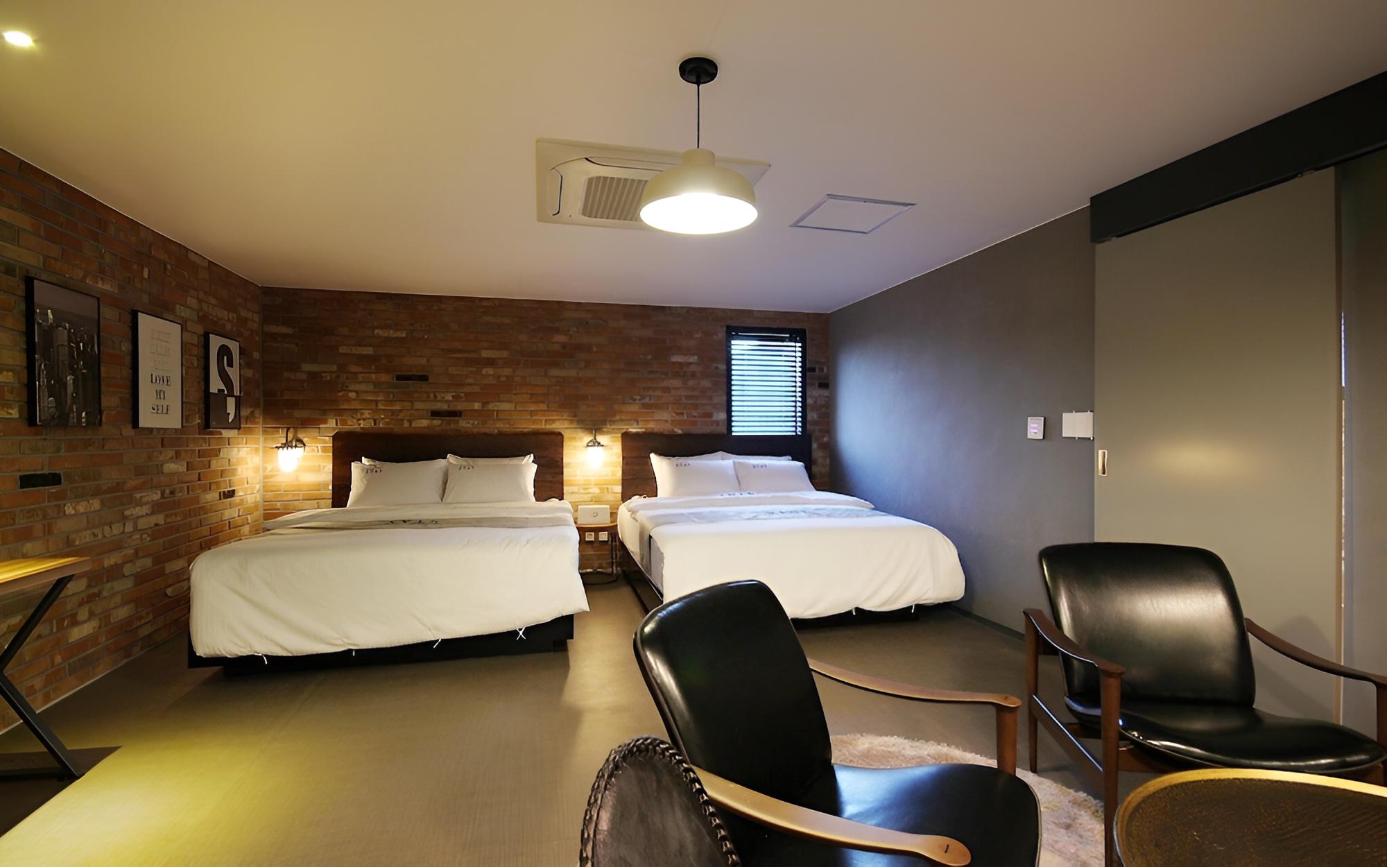 Gumi Hyeonggokdong Hotel Stay