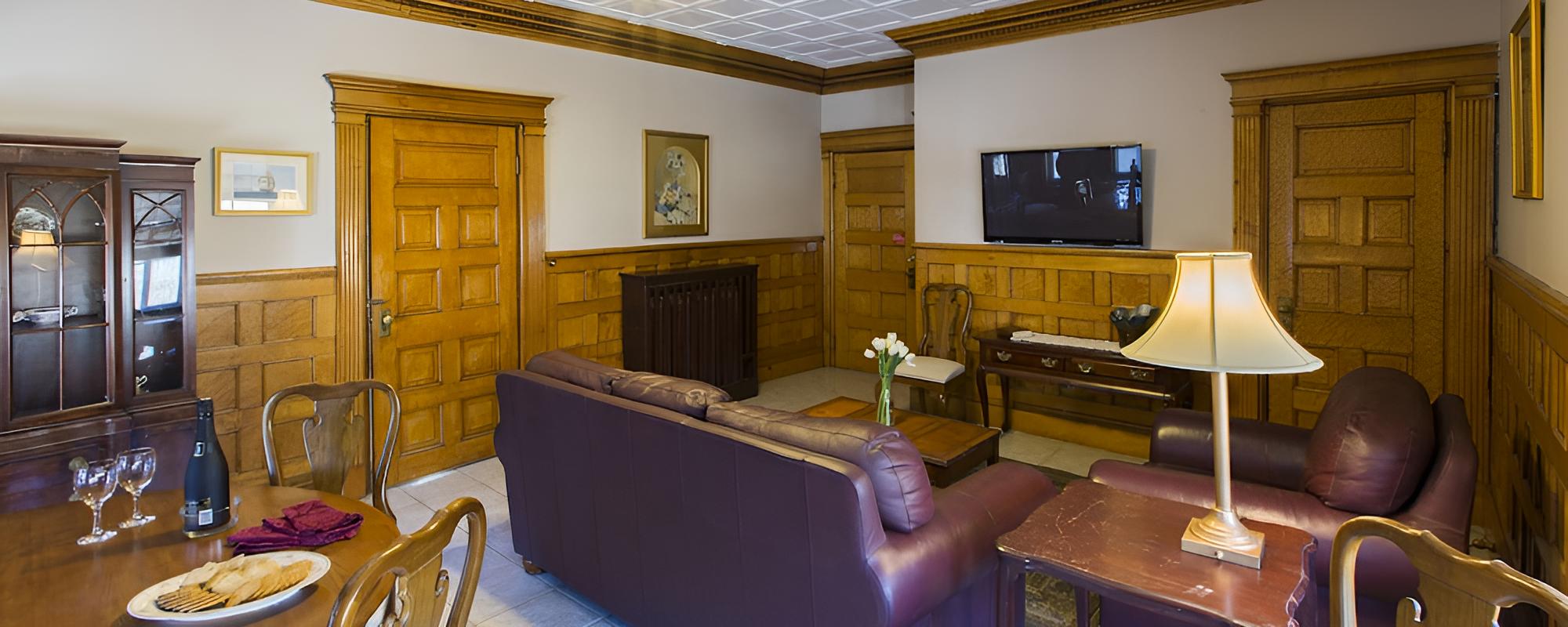 Chipman Hill Suites on Mecklenburg
