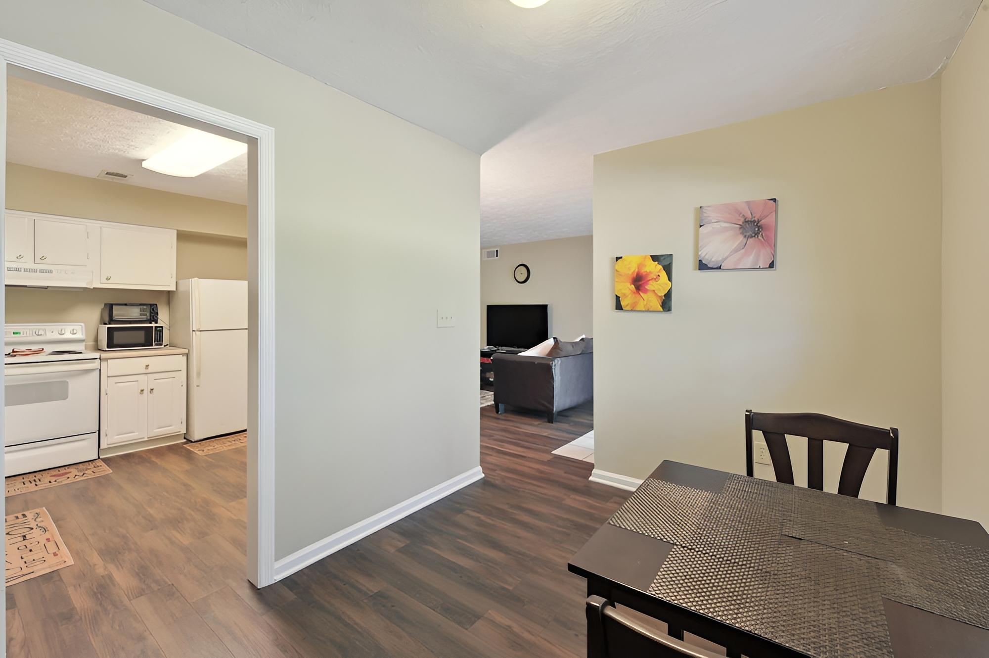 Convenient Athens Condo w/ Patio ~ 3 Mi to Uga!