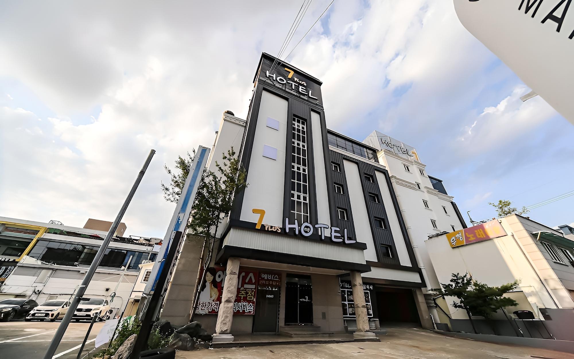 Gumi Indong Hotel 7 Plus