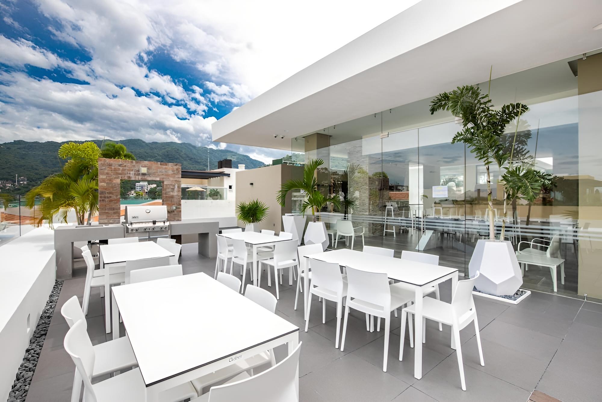 Top Floor Loft Building Amazing Rooftop Pool