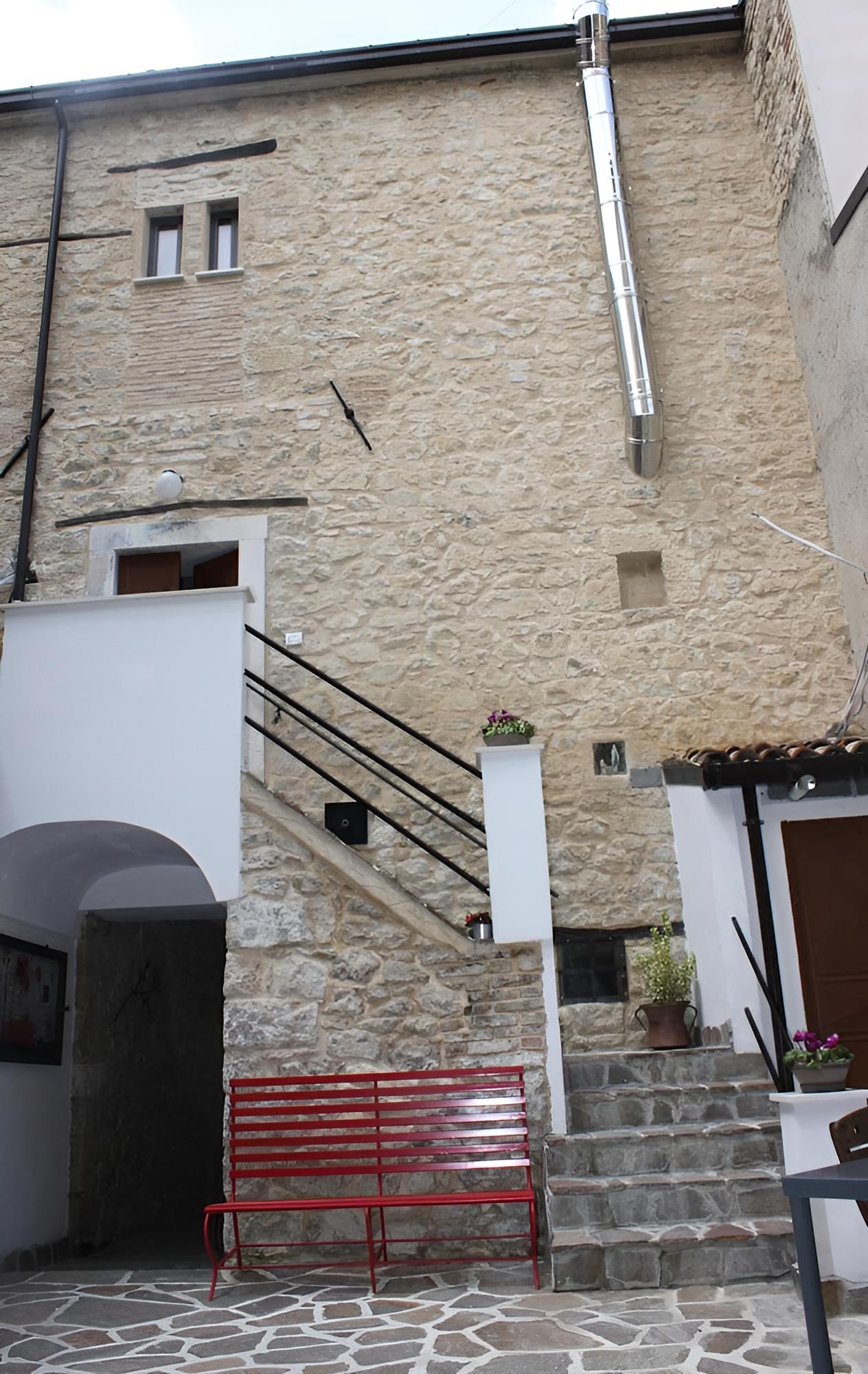 Photo 11