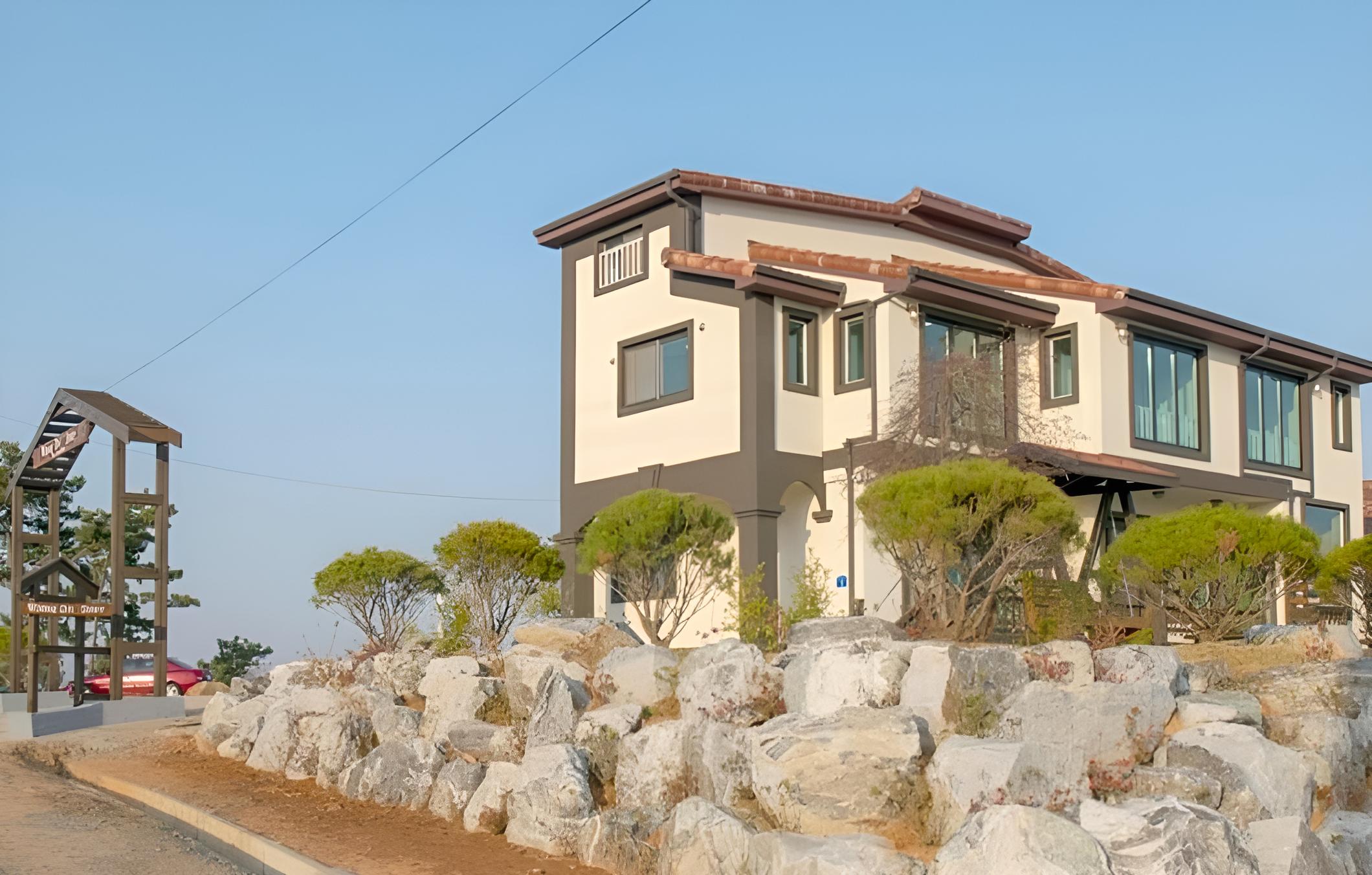 Seosan Woongdo Story Pension