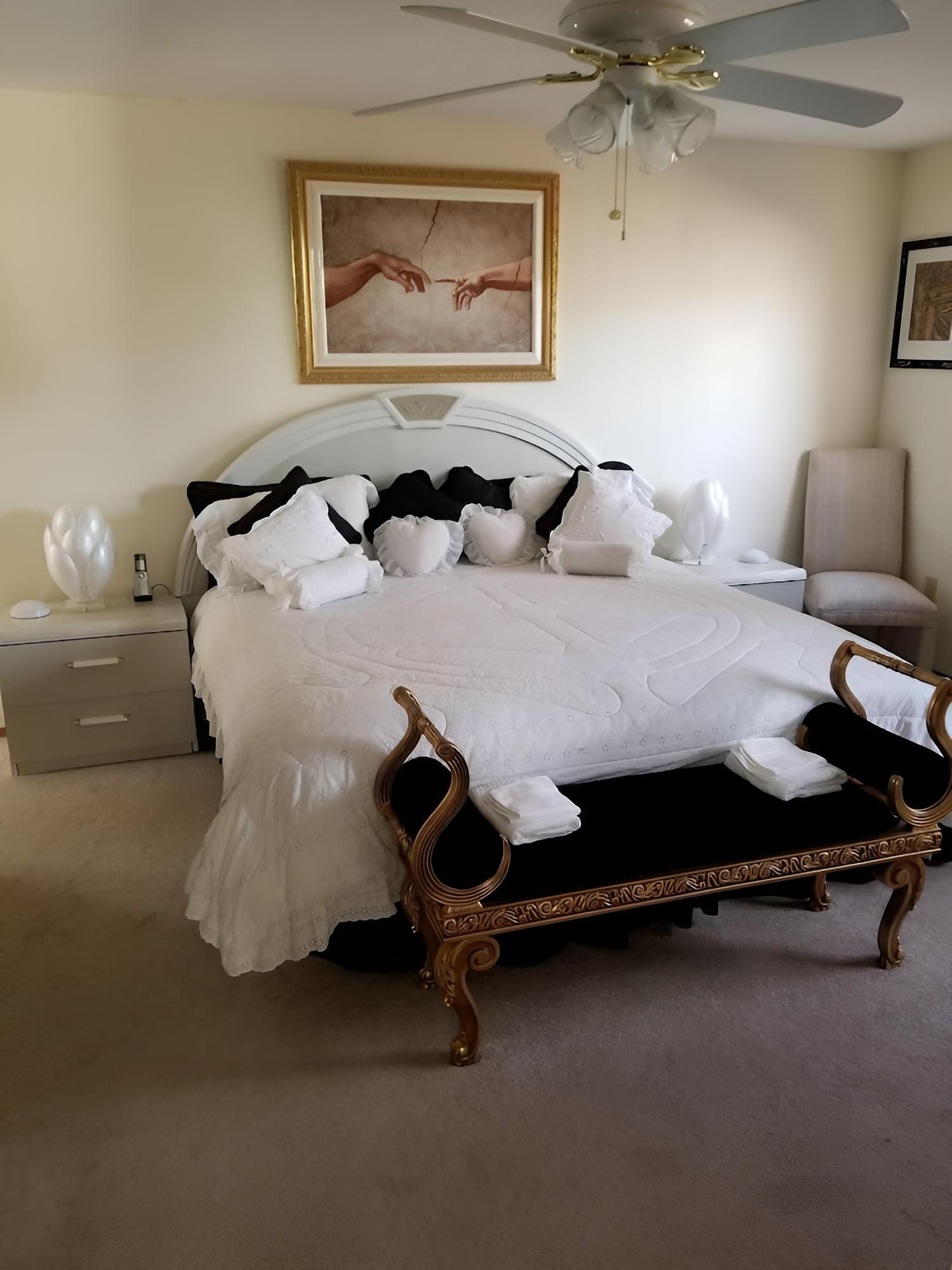 Poconos Exquisite Home - Property Image 8