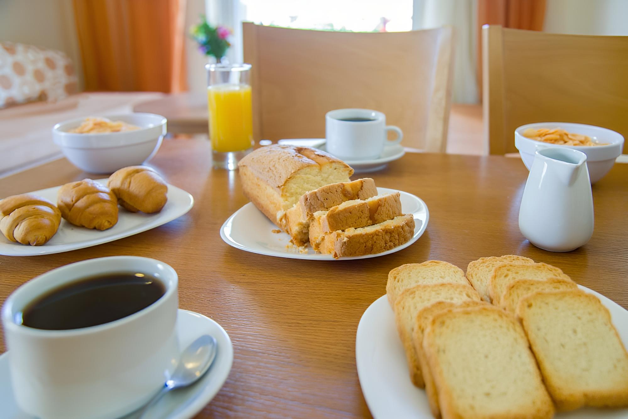 Toxo Hotel & Apartments