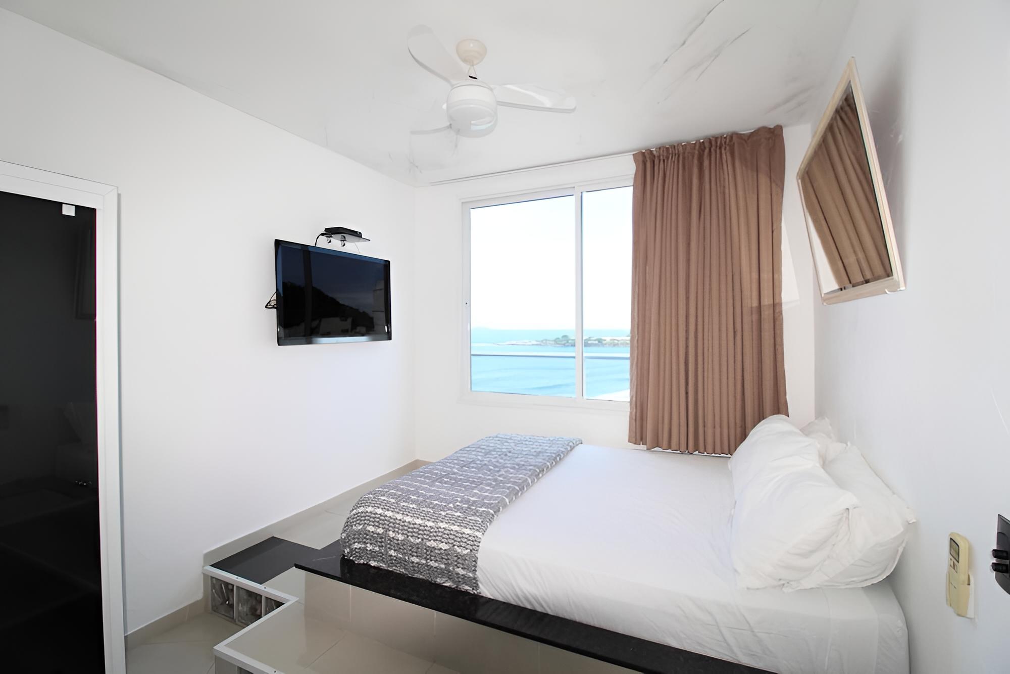 Pineapples F8 Copacabana Quiet Penthouse