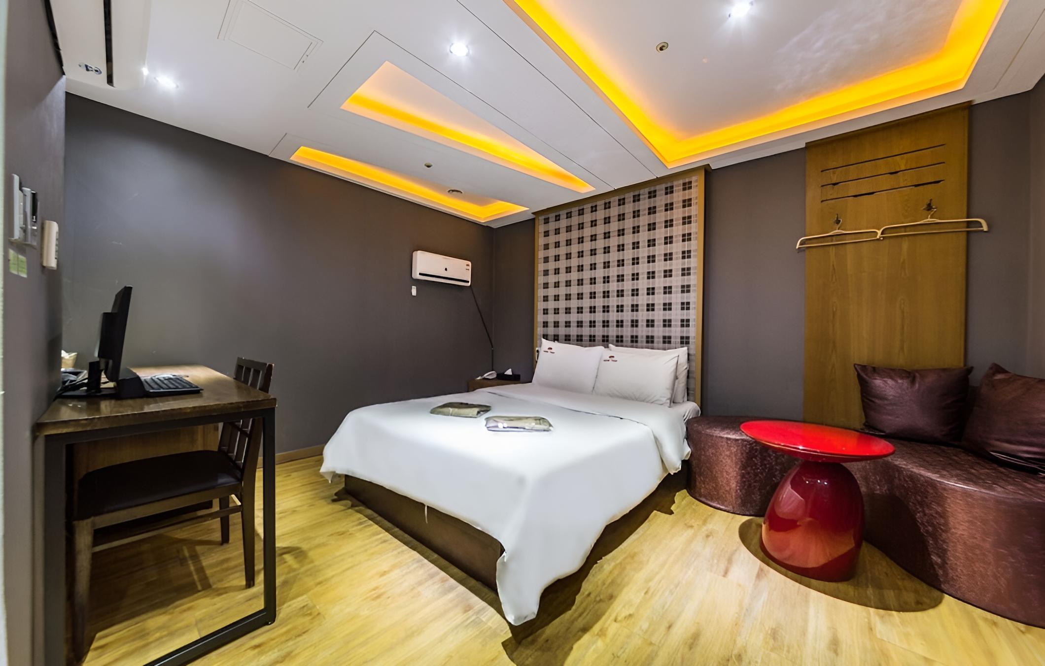 Gildong Argo Hotel