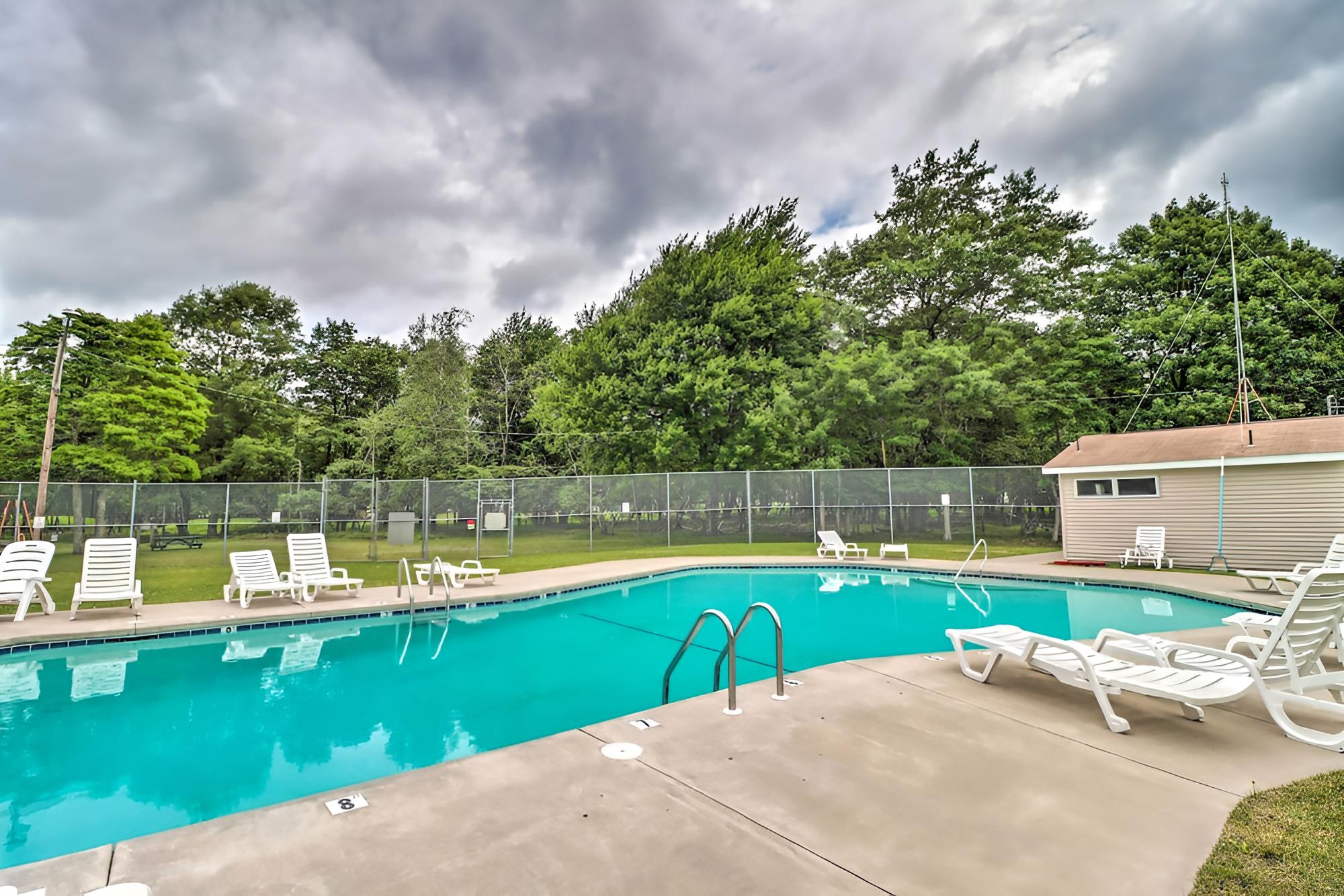 Family-friendly Home w/ Hot Tub & EV Charger!