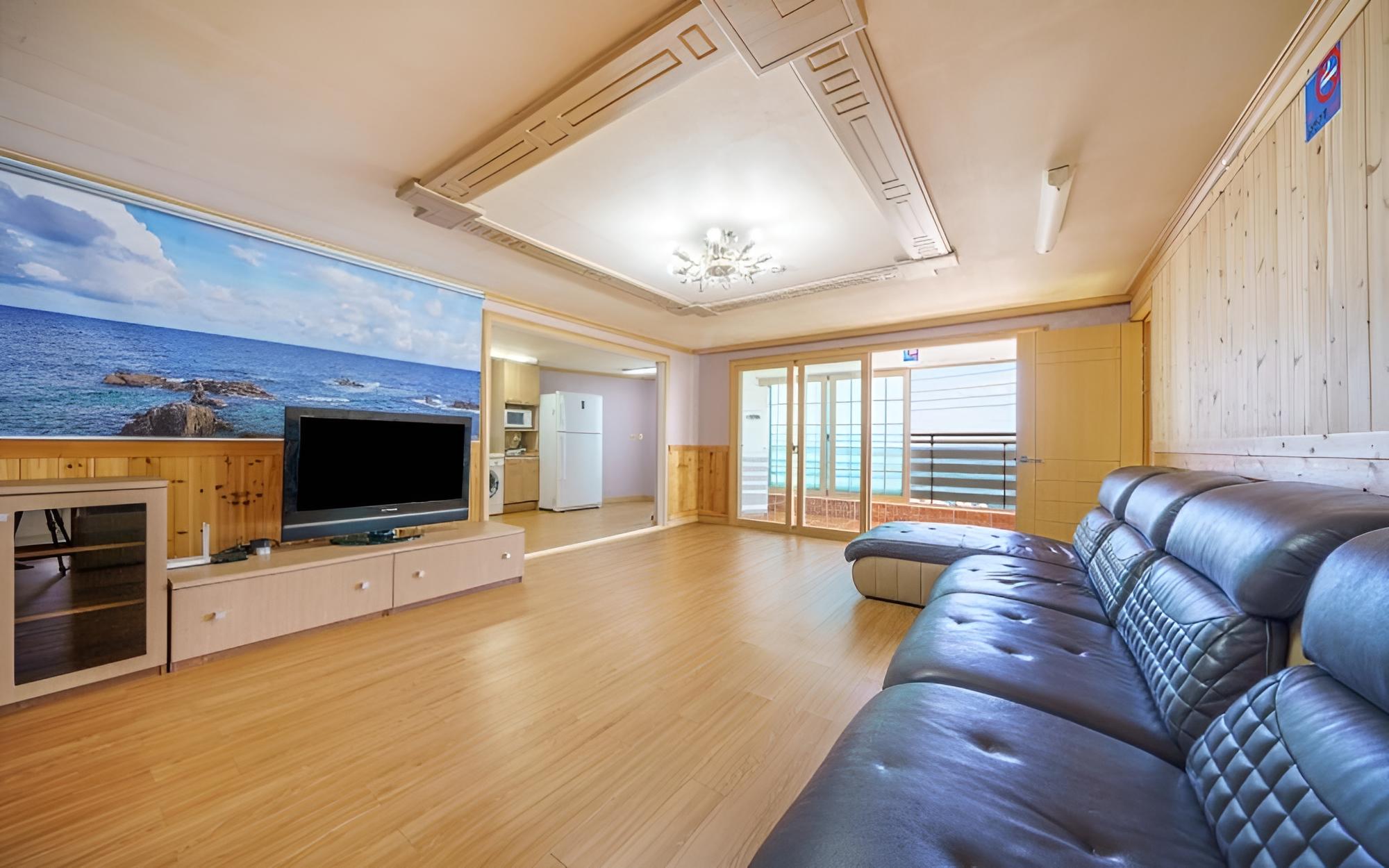 Yeongdeok Ttalbujadaege Pension