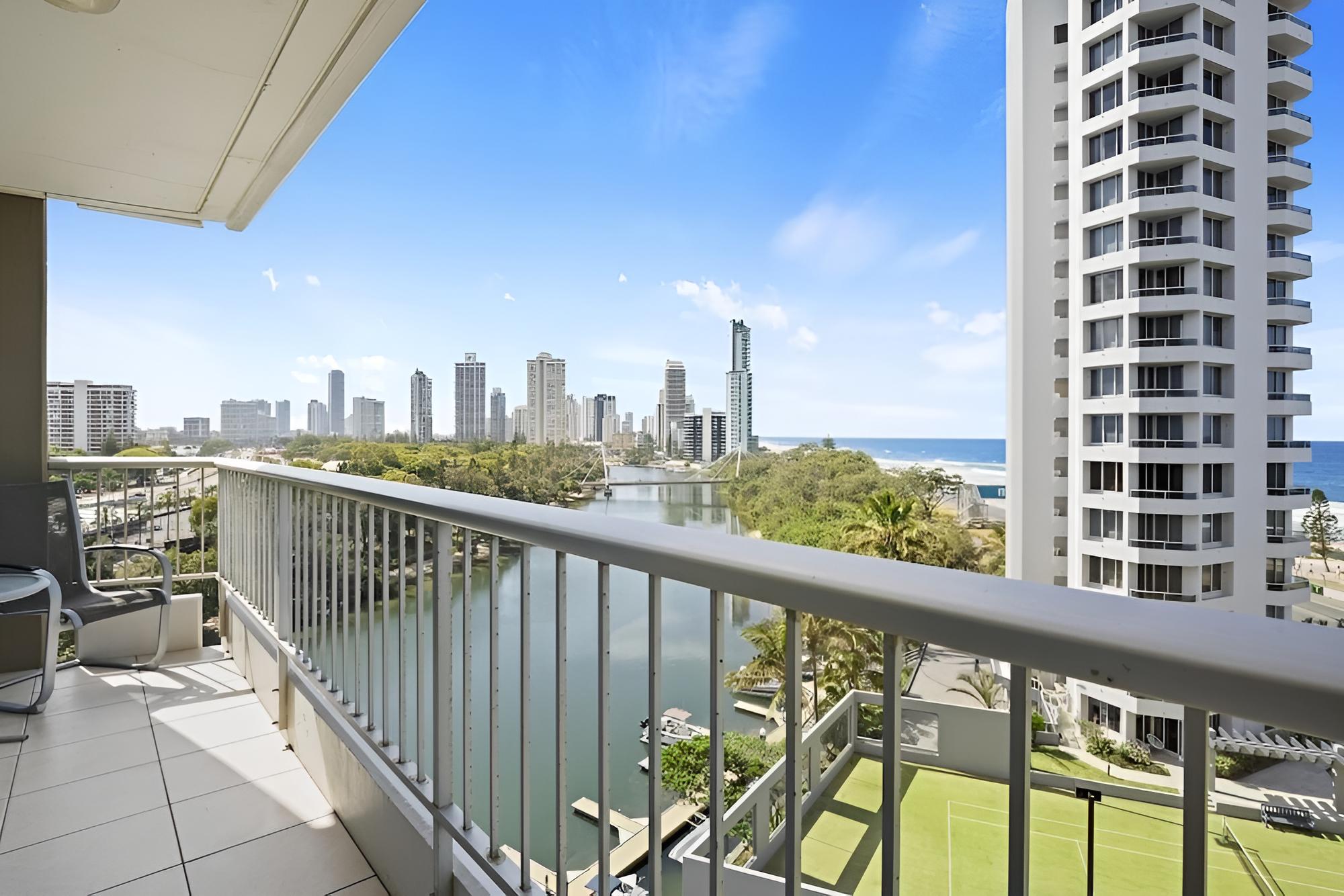 Narrowneck Court