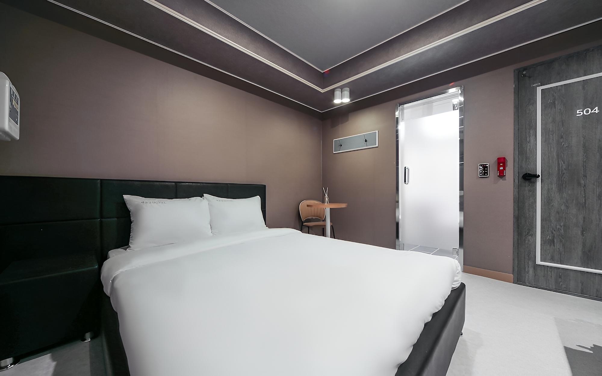 Cheongsong Baegunjang Motel view 5