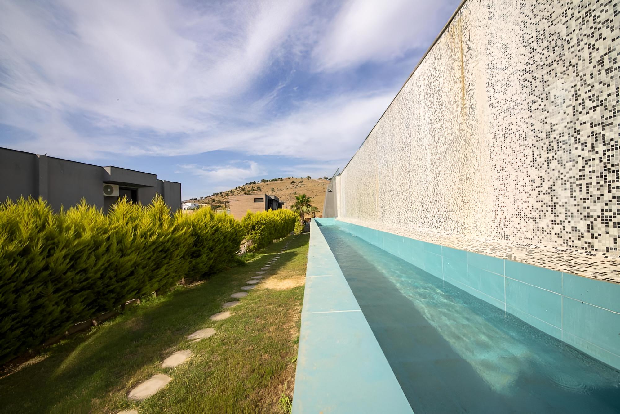 Pleasant Home With Shared Pool in Bodrum
