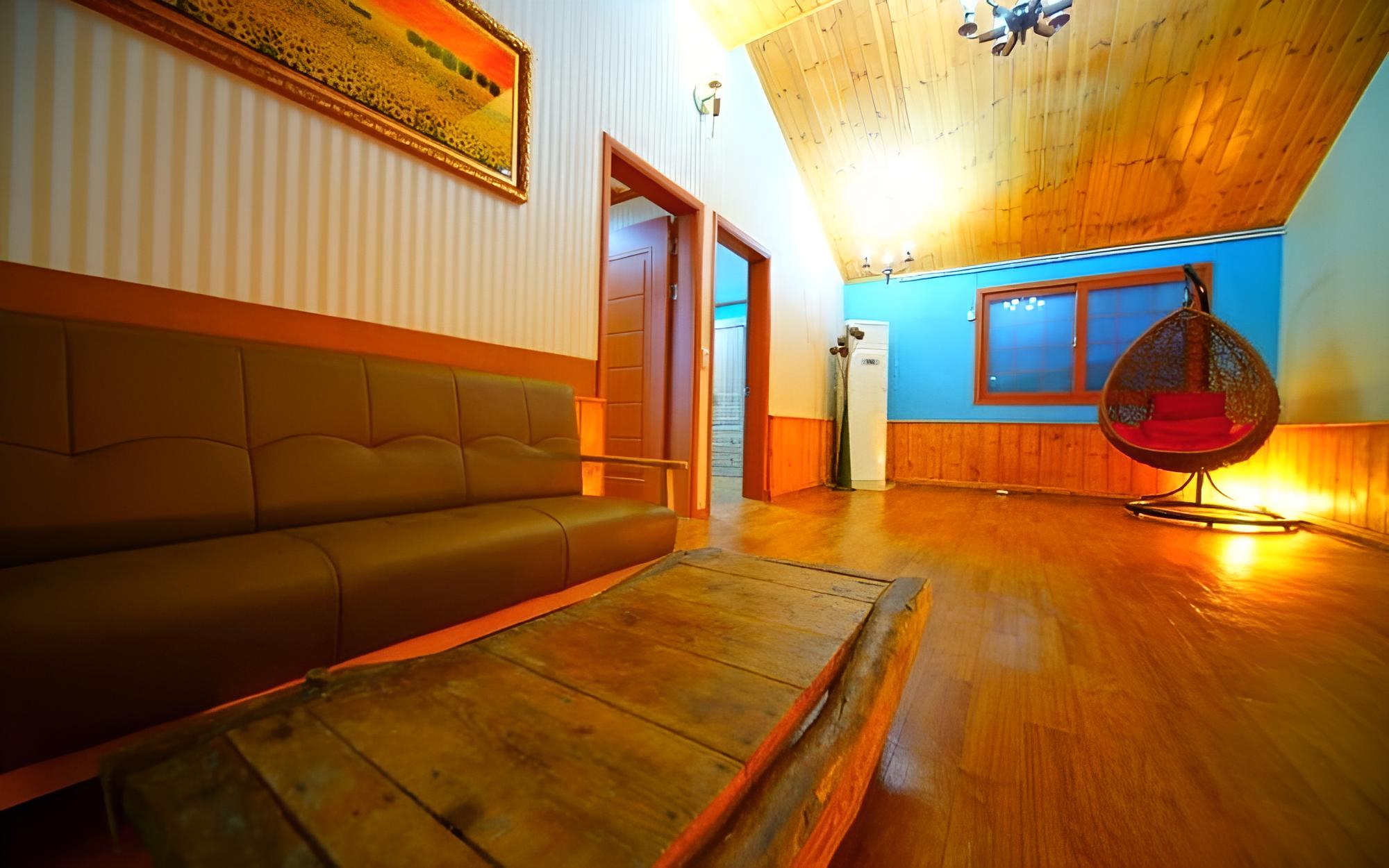 Photo 50