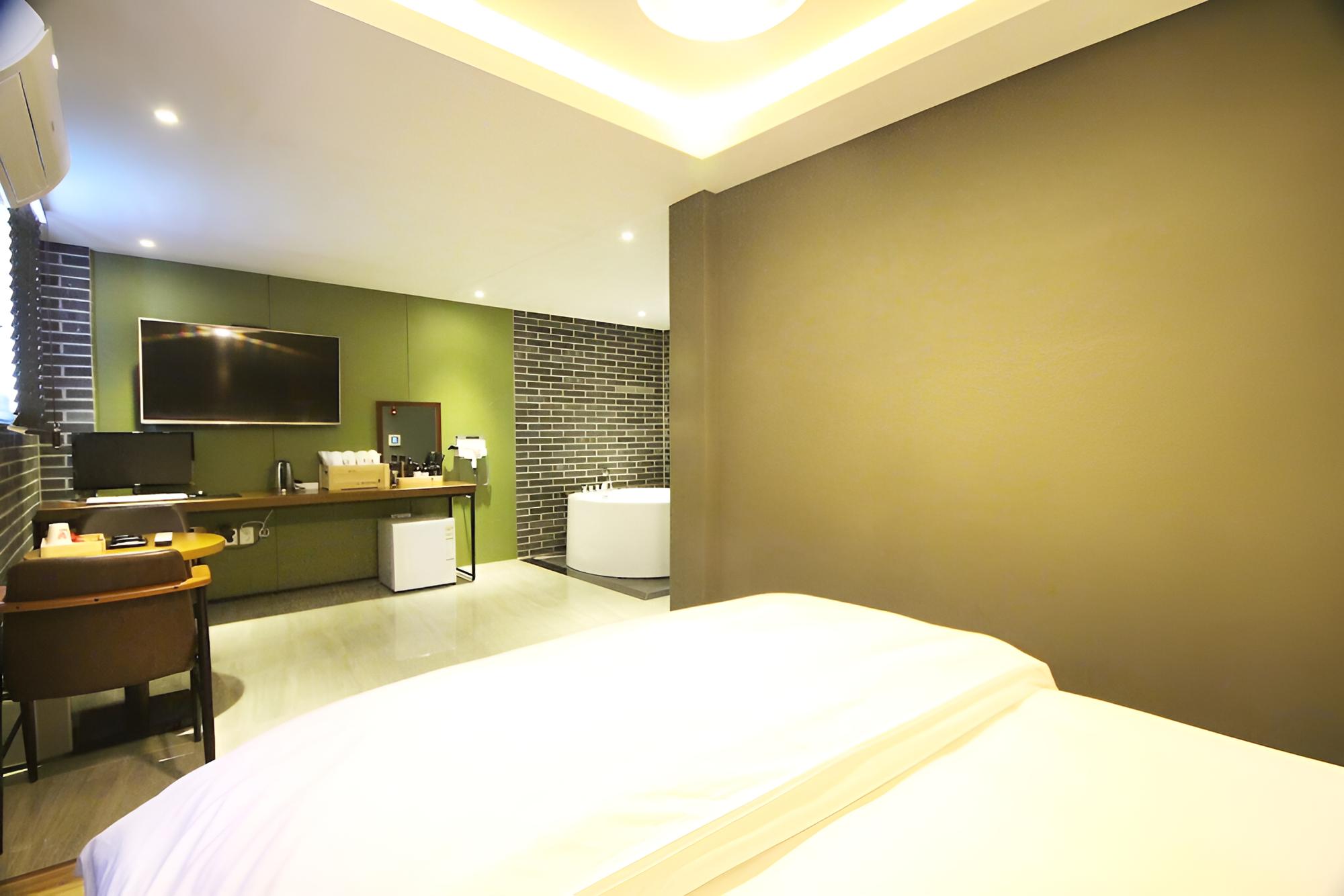 Daegu Daegu Airport Boing Hotel view 3