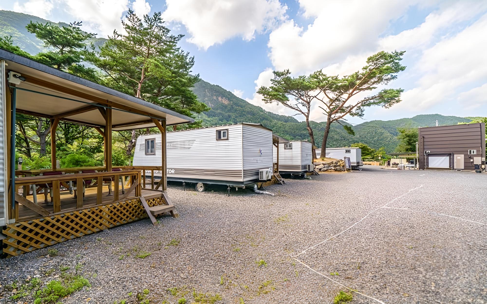 Danyang Pine Caravan Camping