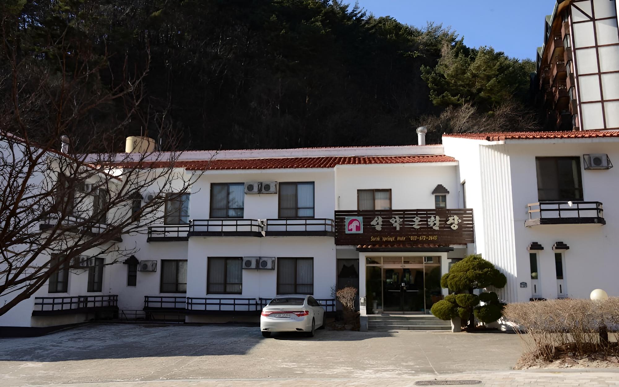 Yangyang Seorak hot Spring view 5