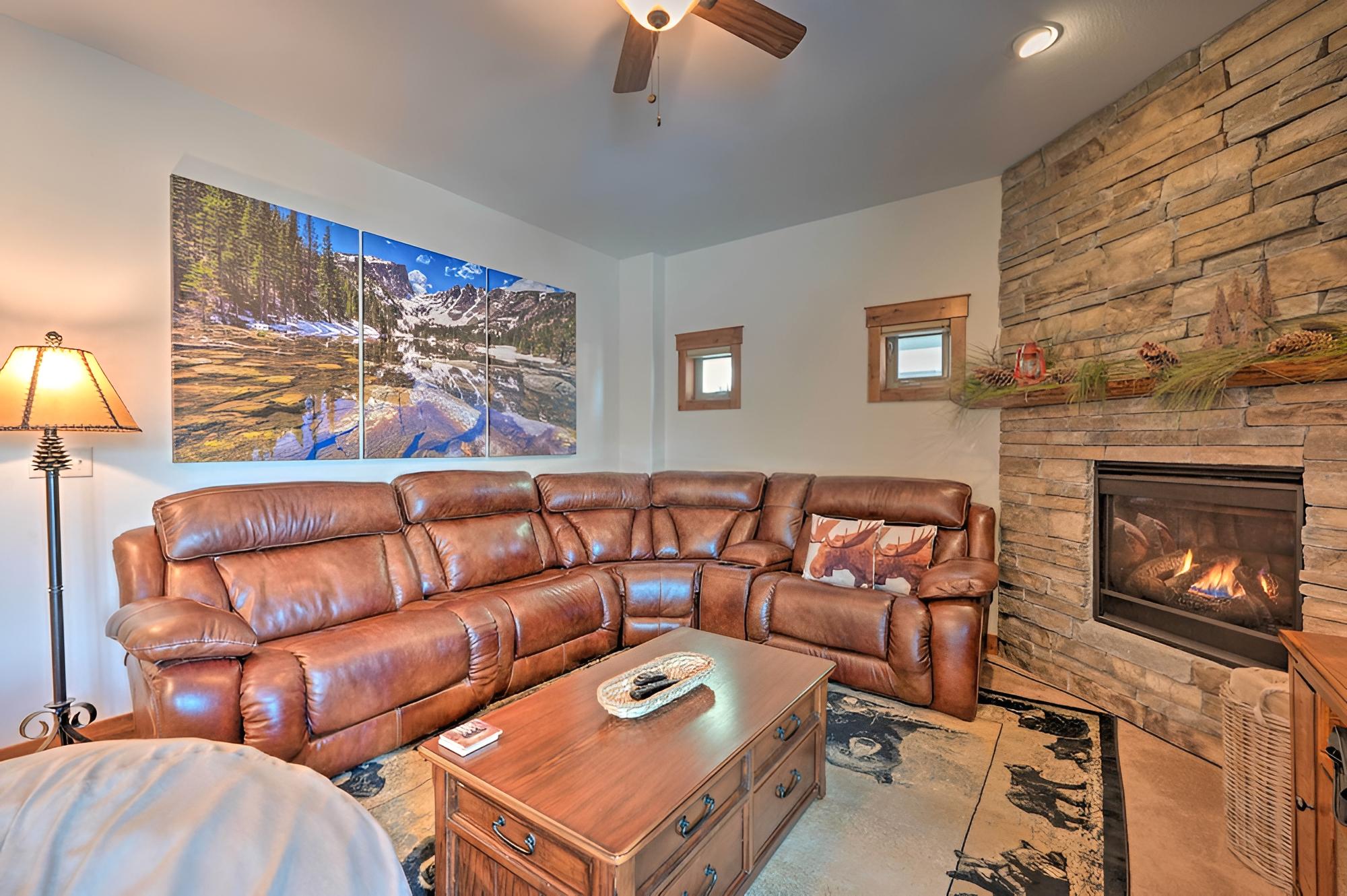 Estes Park Home w/ Hot Tub ~ 5 Mi to Rmnp!