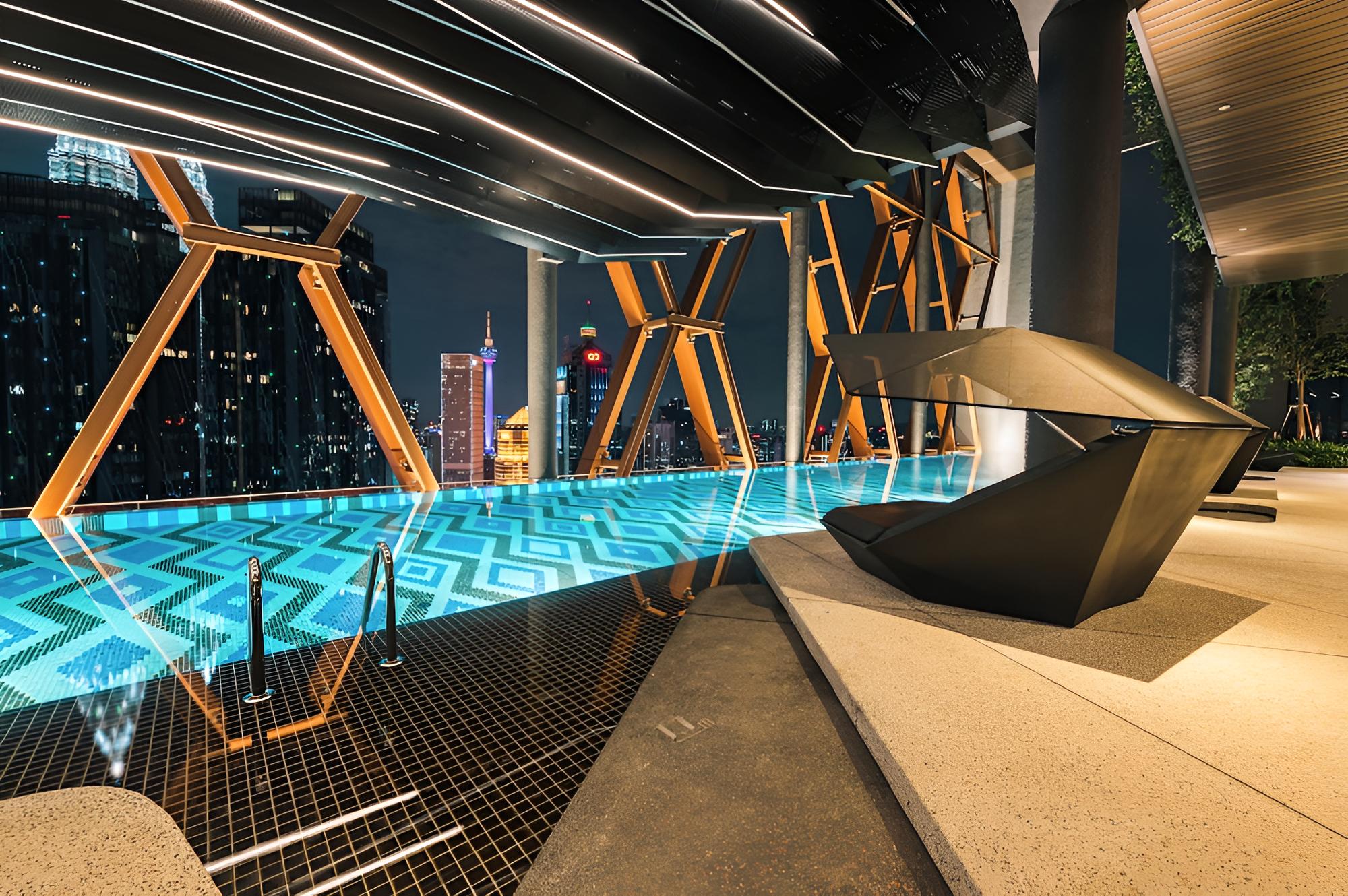 Scarletz Premium Suites by Kay-Stay — 30