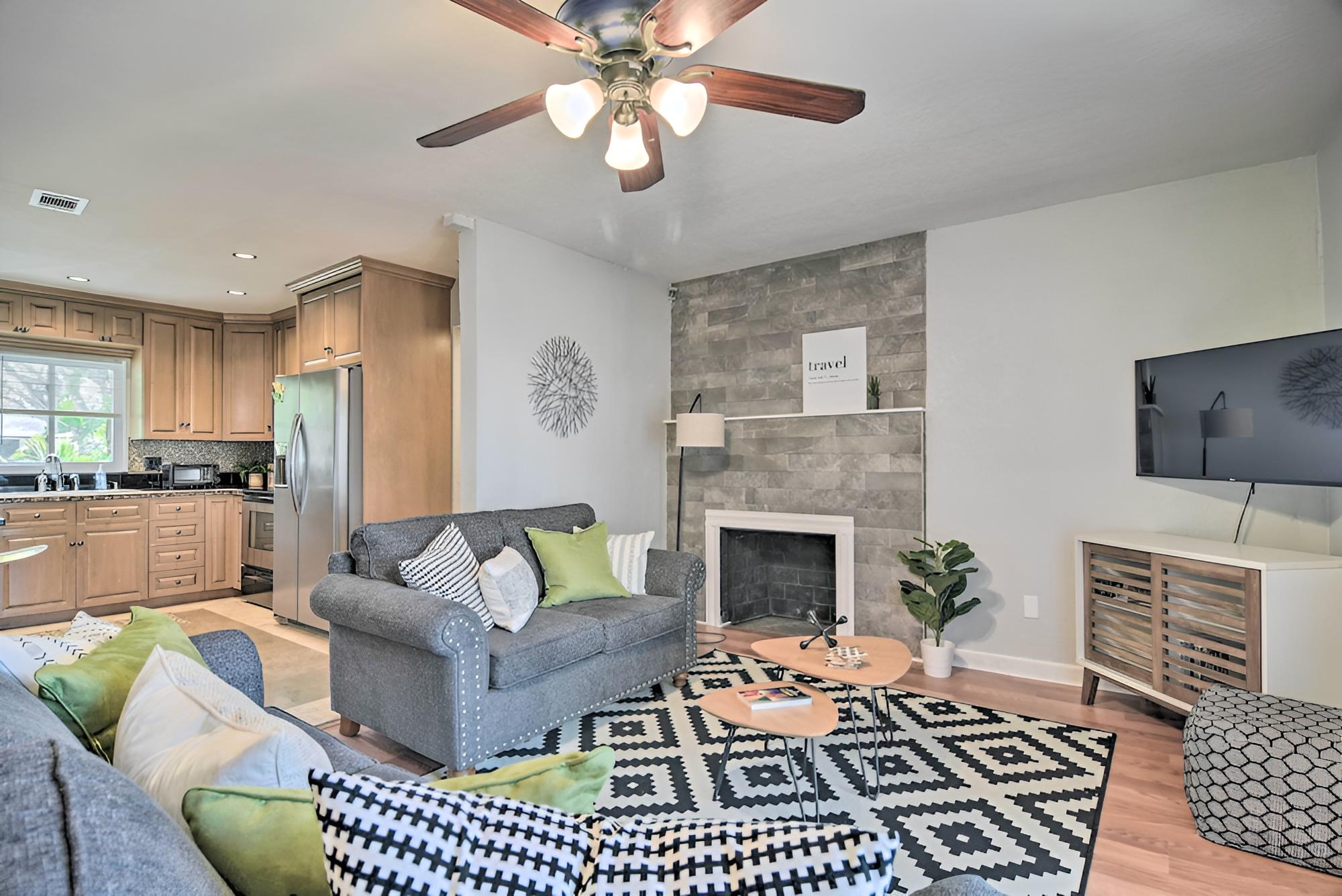 Updated Coastal Home ~ 6 Mi to St Pete Beach