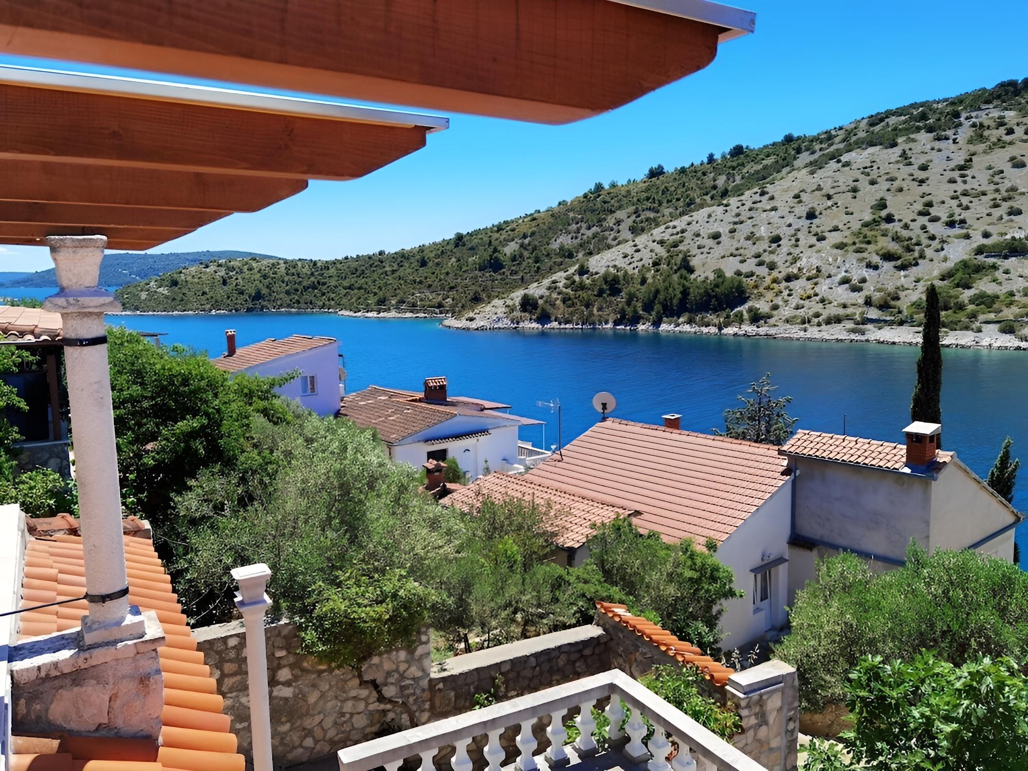 Petar - 30m From the sea - A1