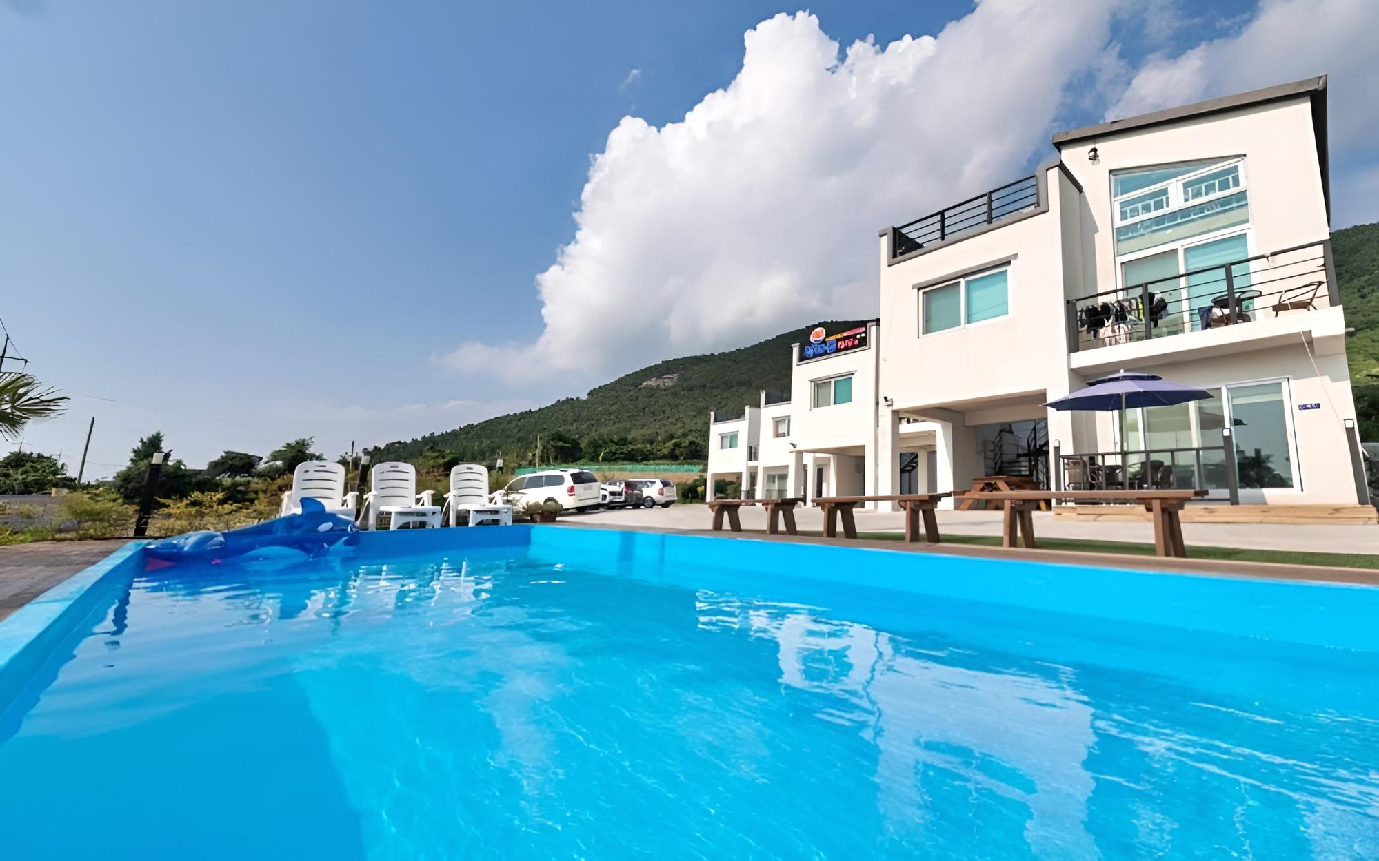Yeosu Seommaeul Pension