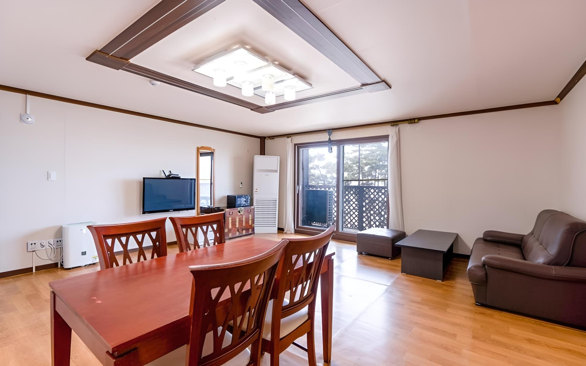 Daebudo Haesong Pension view 3