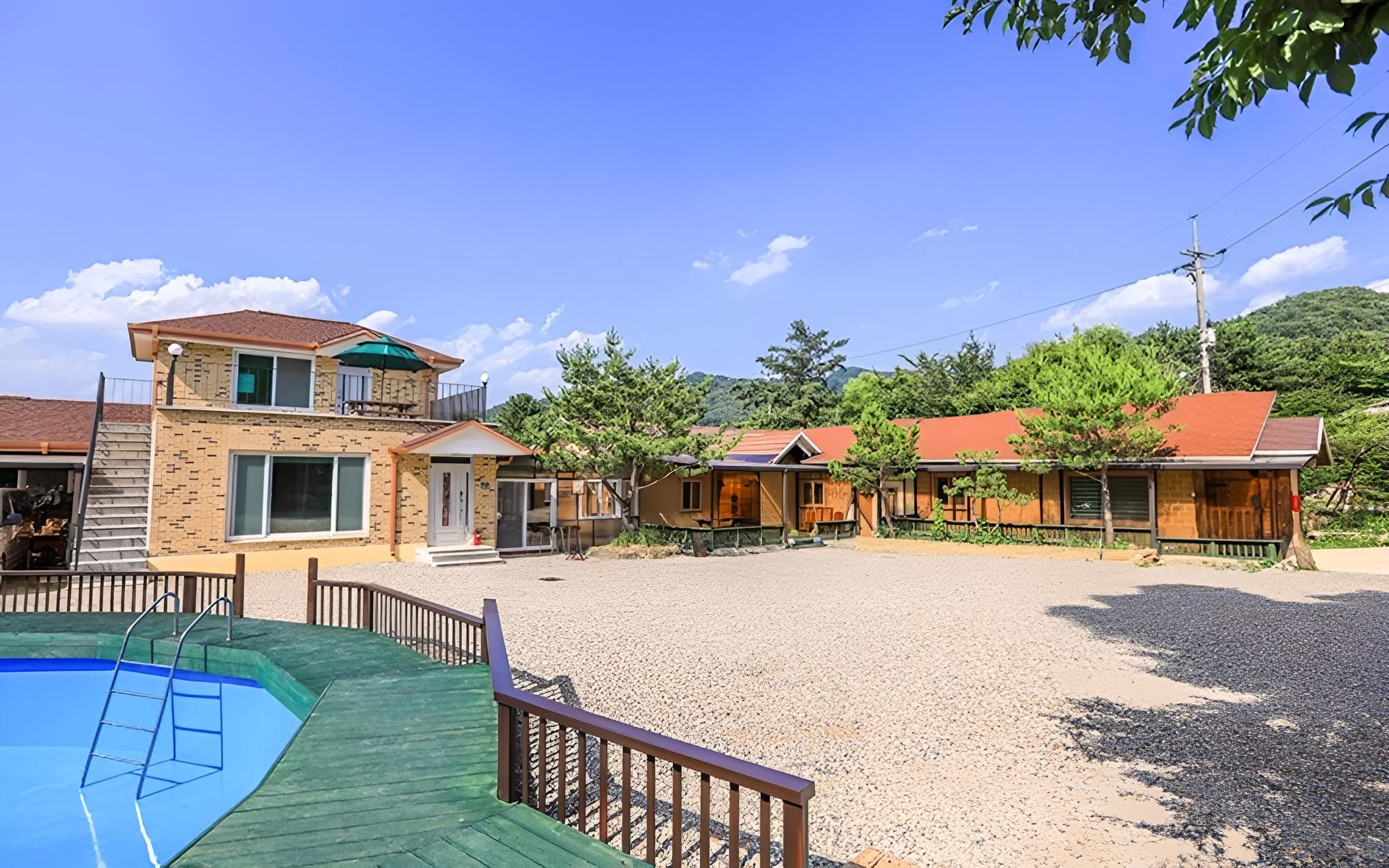Yangpyeong Sonamu Hyanggi Pension view 4