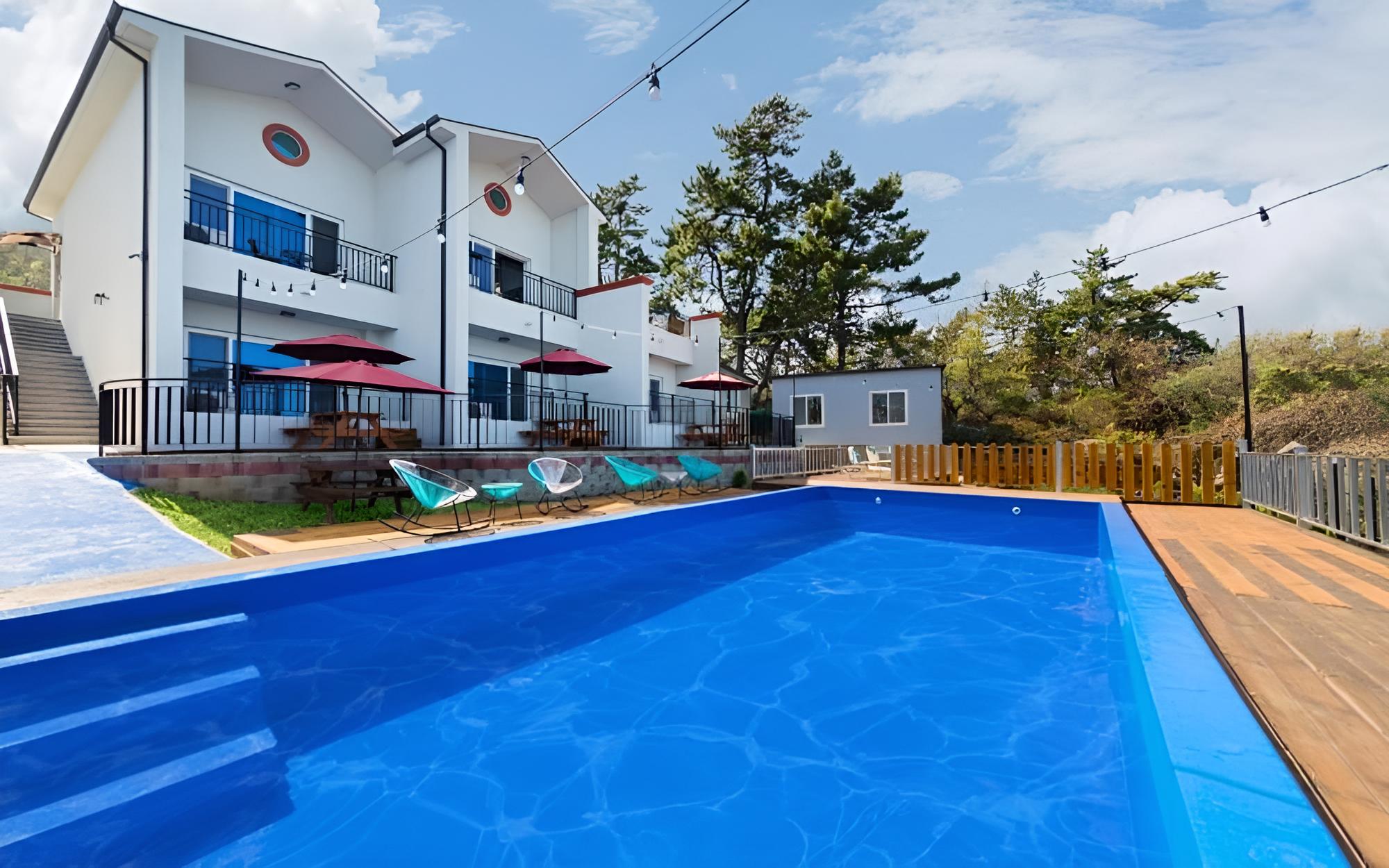 Yeosu Blue Marine Pension