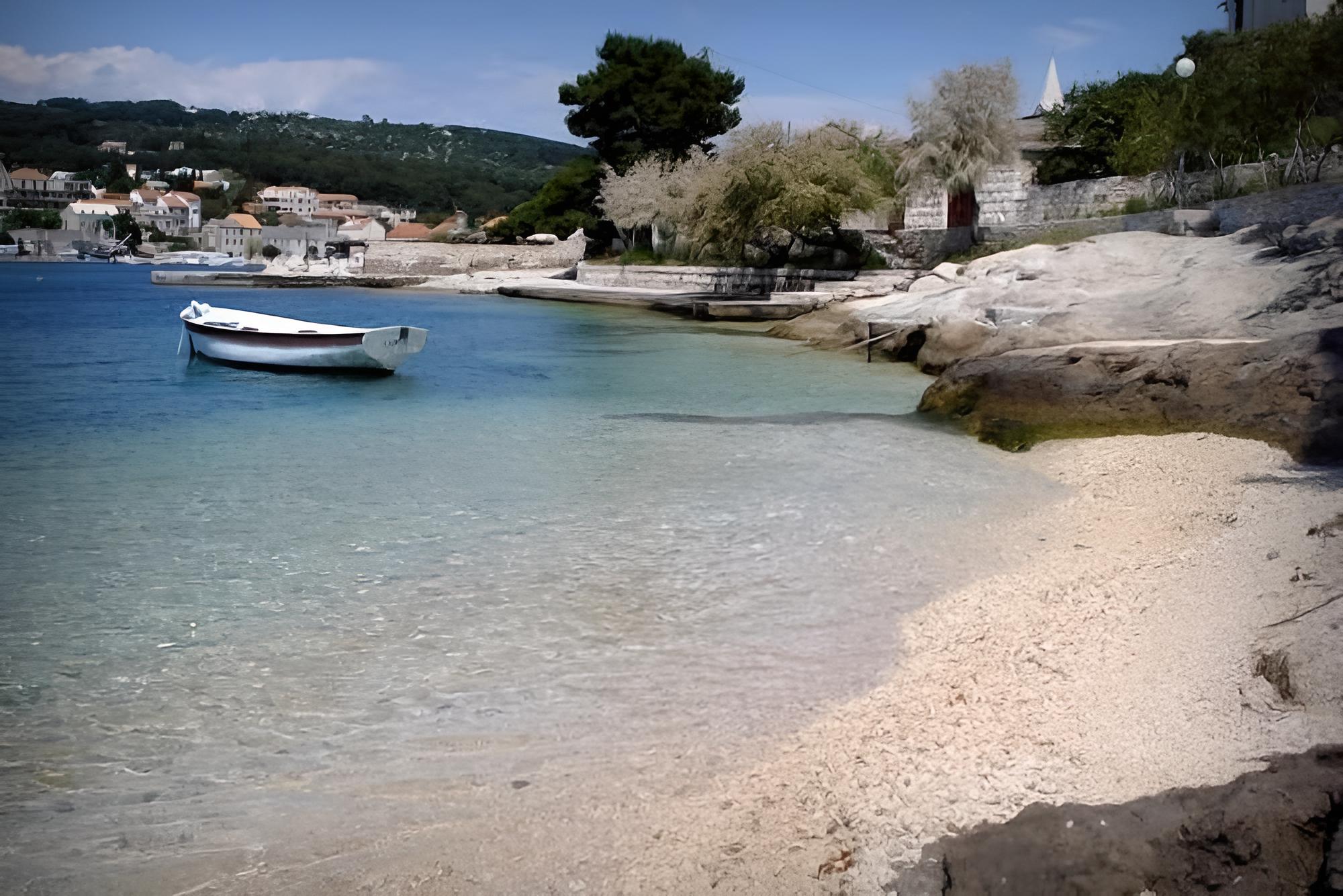 Mari - 30 m From sea - A1