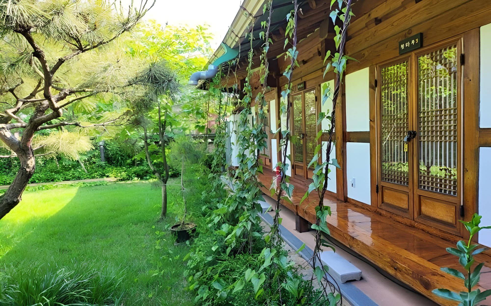 Jeonju Buyongheon Pension