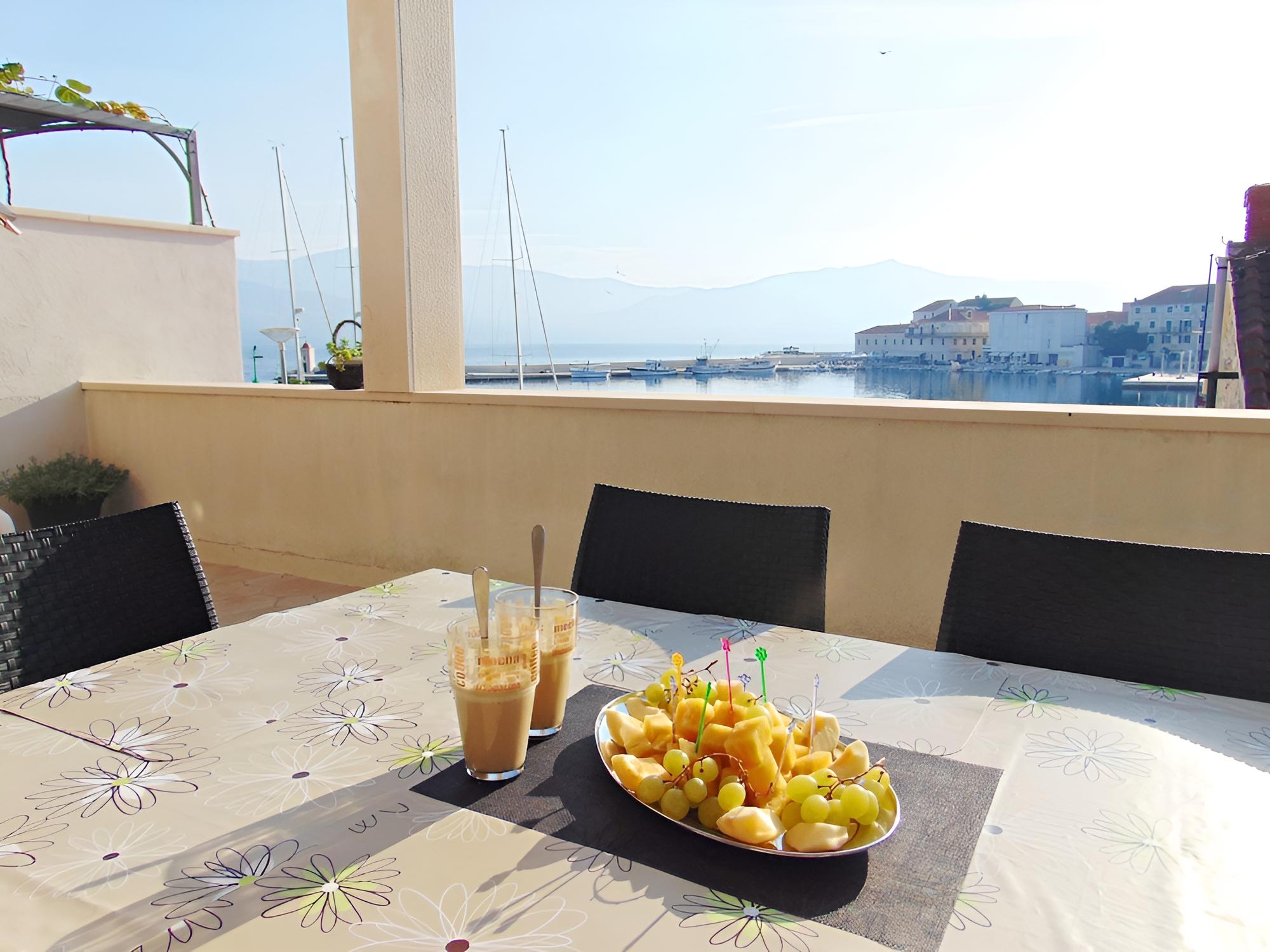 Vin - Excellent Location and Close to the sea - A