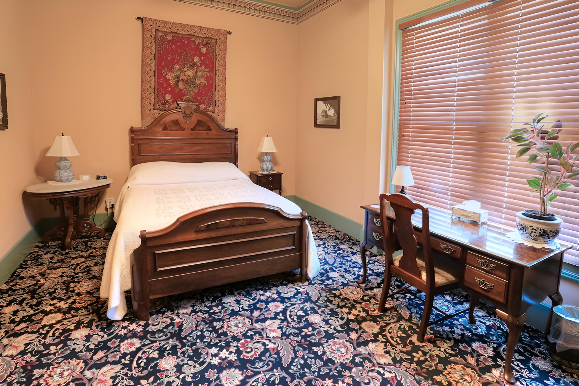 Daytona Beach Vacations - The Weinhard Hotel - Property Image 22