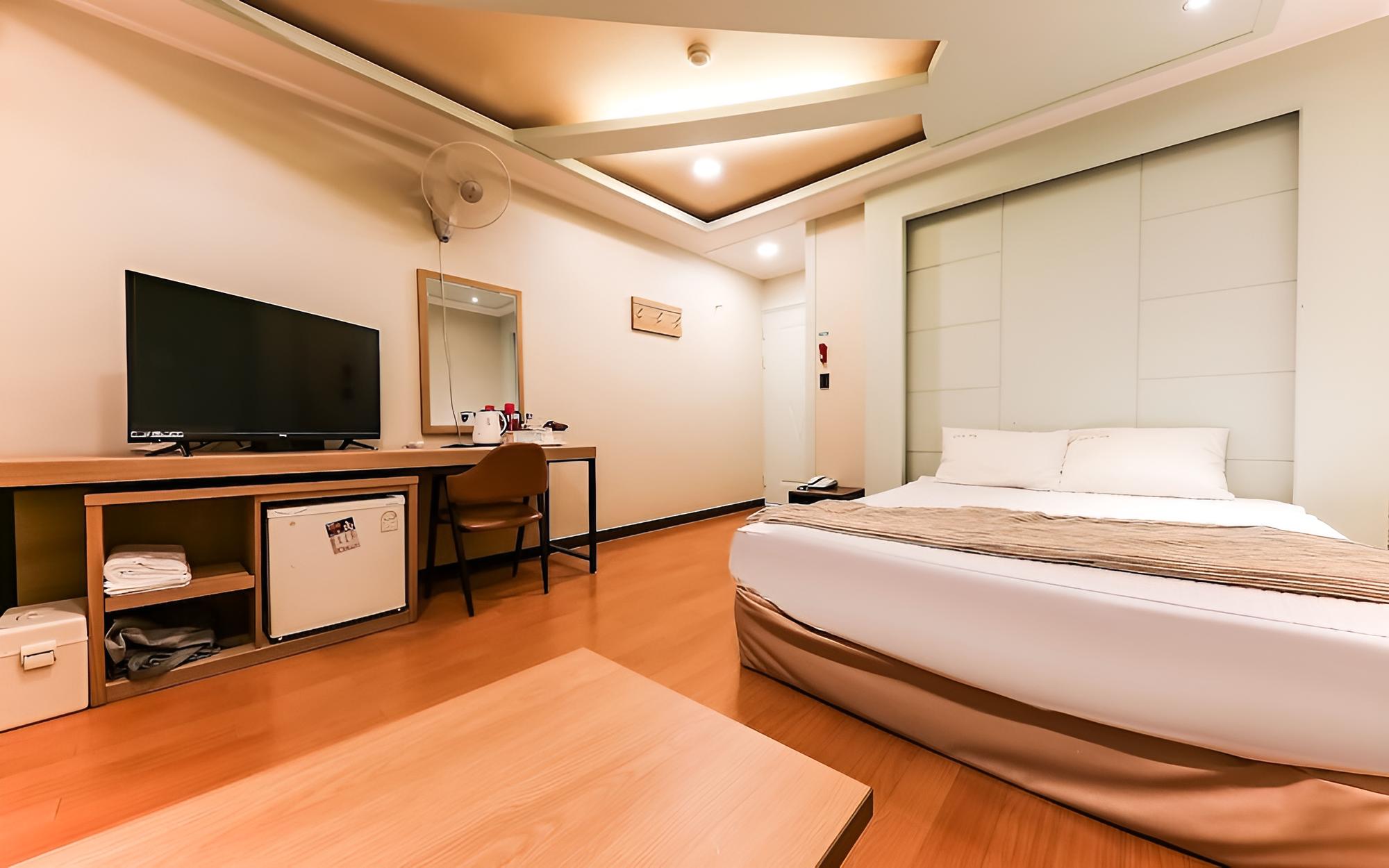 Boryeong Sinboryeong Biztown
