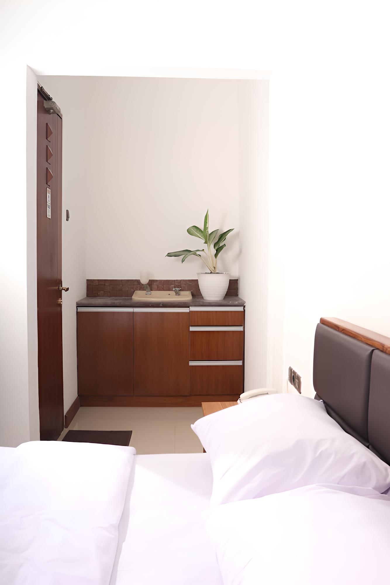 Kuldesak Room