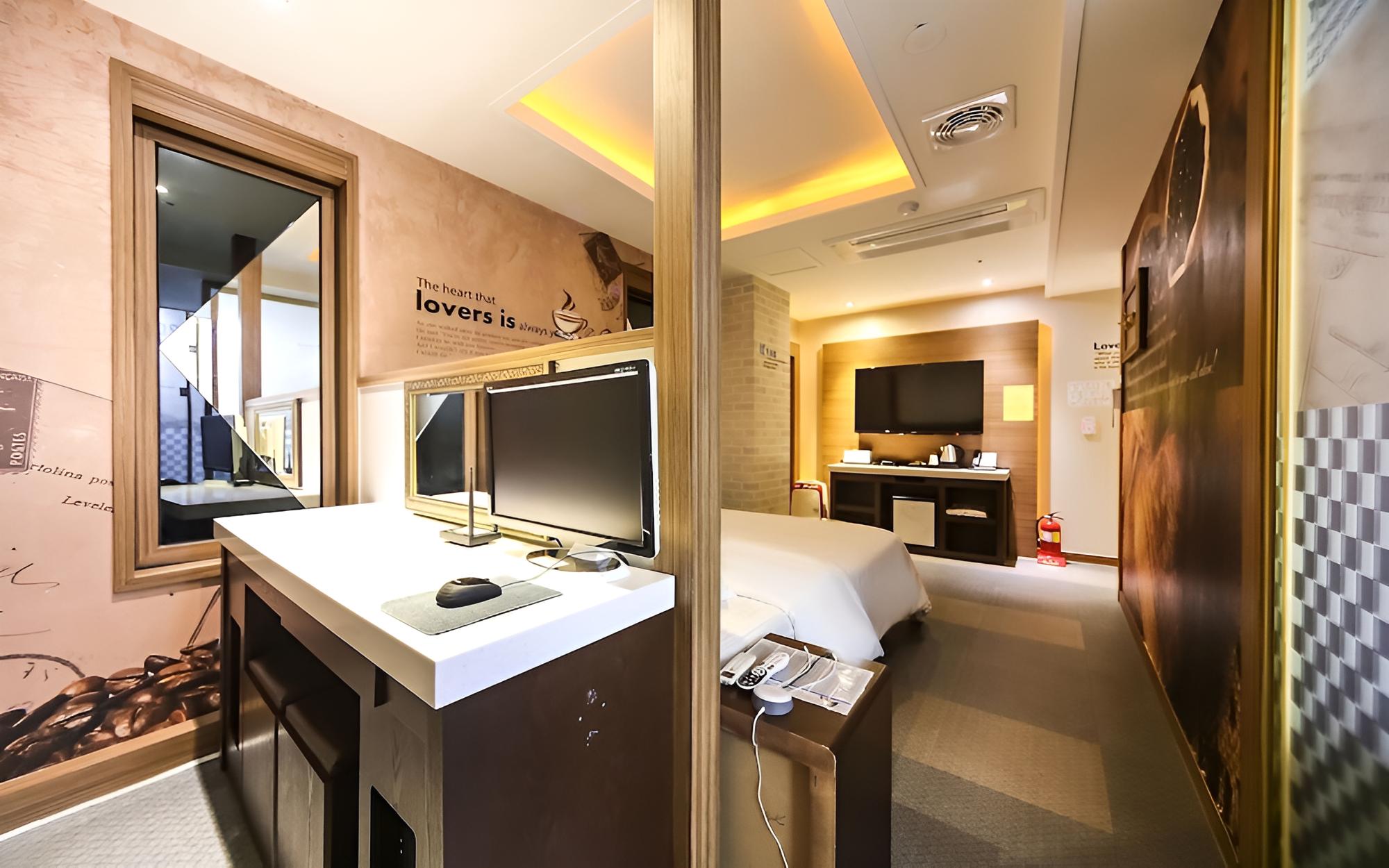 Jinju CF Self Check-in Motel