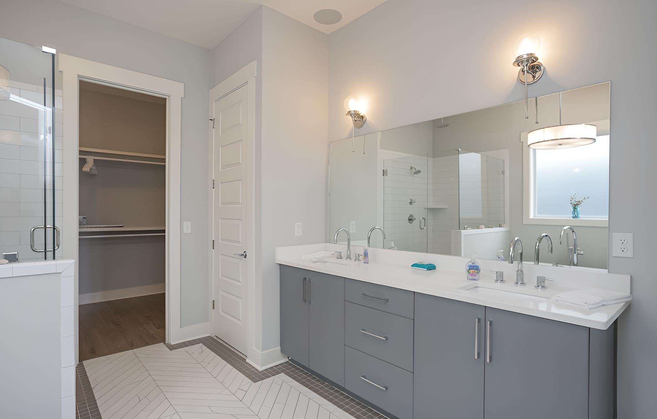 Contemporary Luxury near the Gulch | Private Rooftop Terrace | Skyline Views view 3