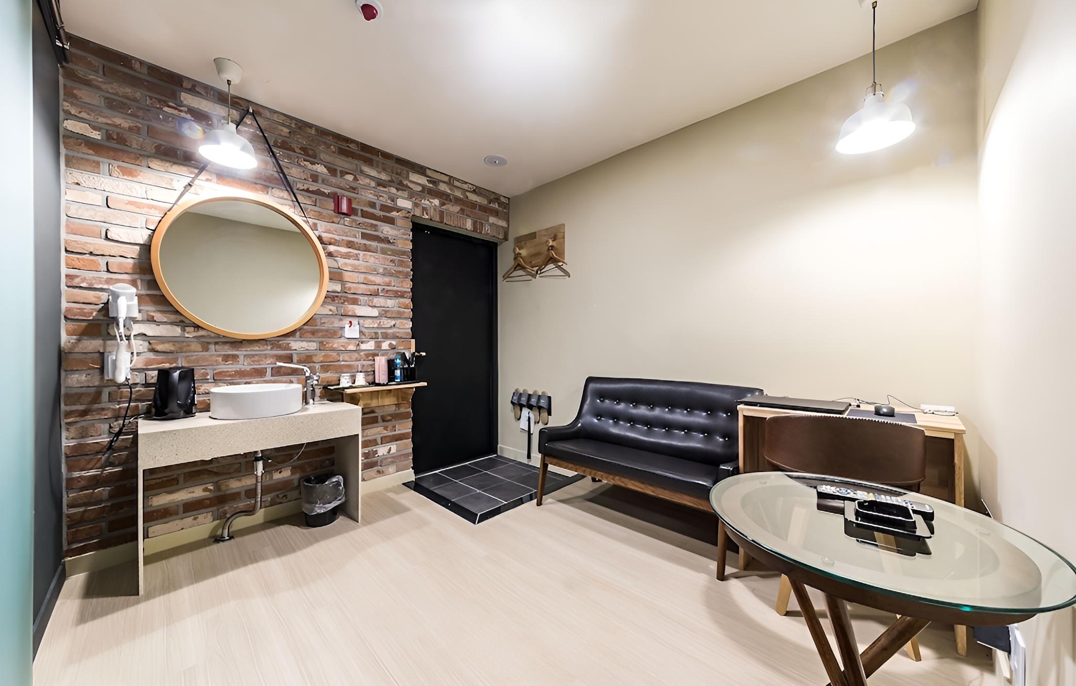 Pyeongtaek Seville Hotel