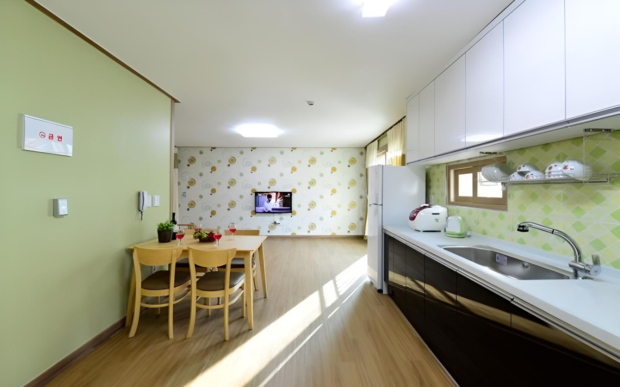 Jeongseon Ttobagi Condo Pension