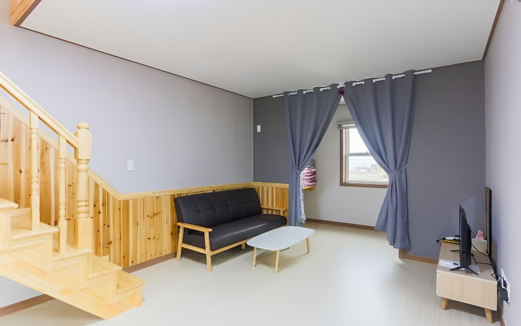 Gangneung Jeongdongjin Joyful Pension