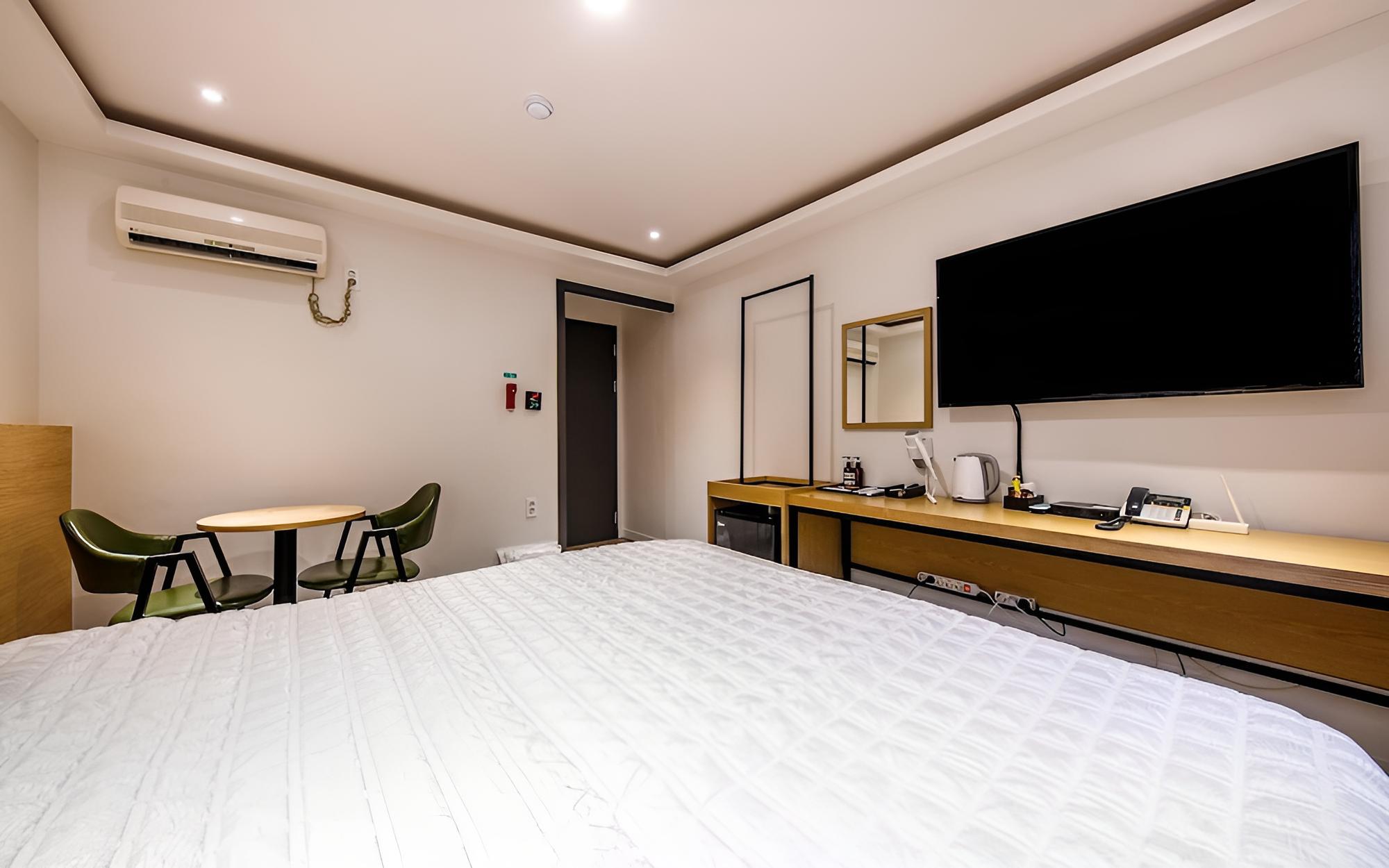 Pohang Jukdo Gallery Hotel