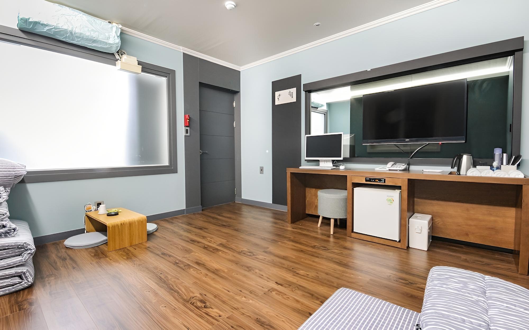 Jinju Hotel Daom